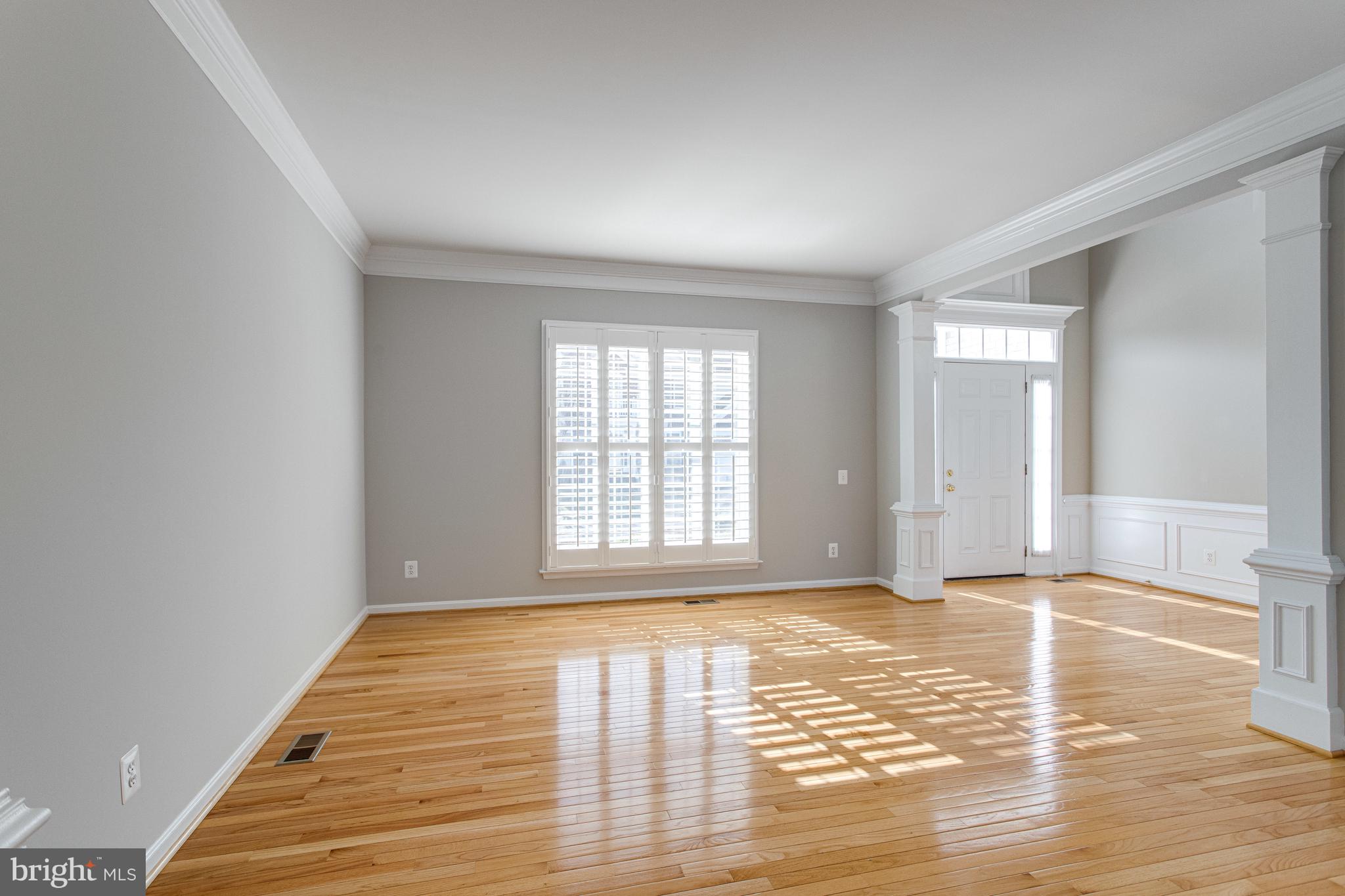 LAUREL HILL LANDBAY - Residential Lease