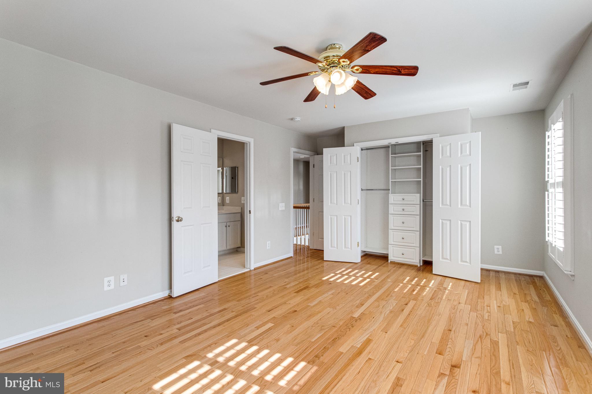 LAUREL HILL LANDBAY - Residential Lease