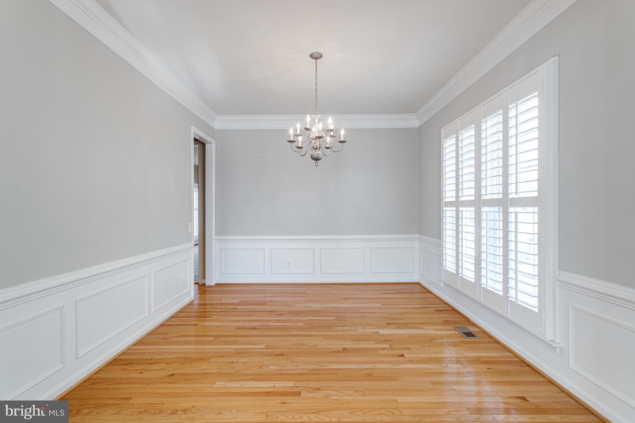 LAUREL HILL LANDBAY - Residential Lease