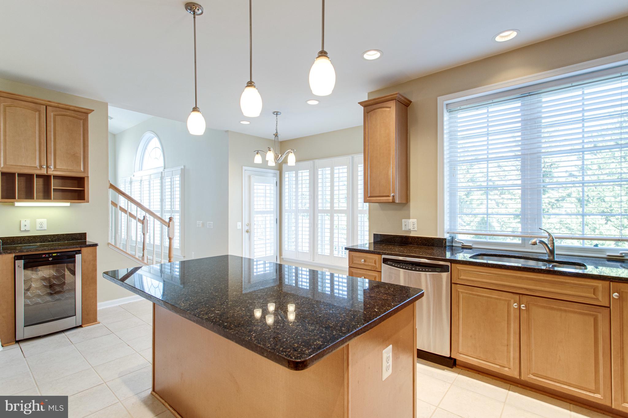 LAUREL HILL LANDBAY - Residential Lease