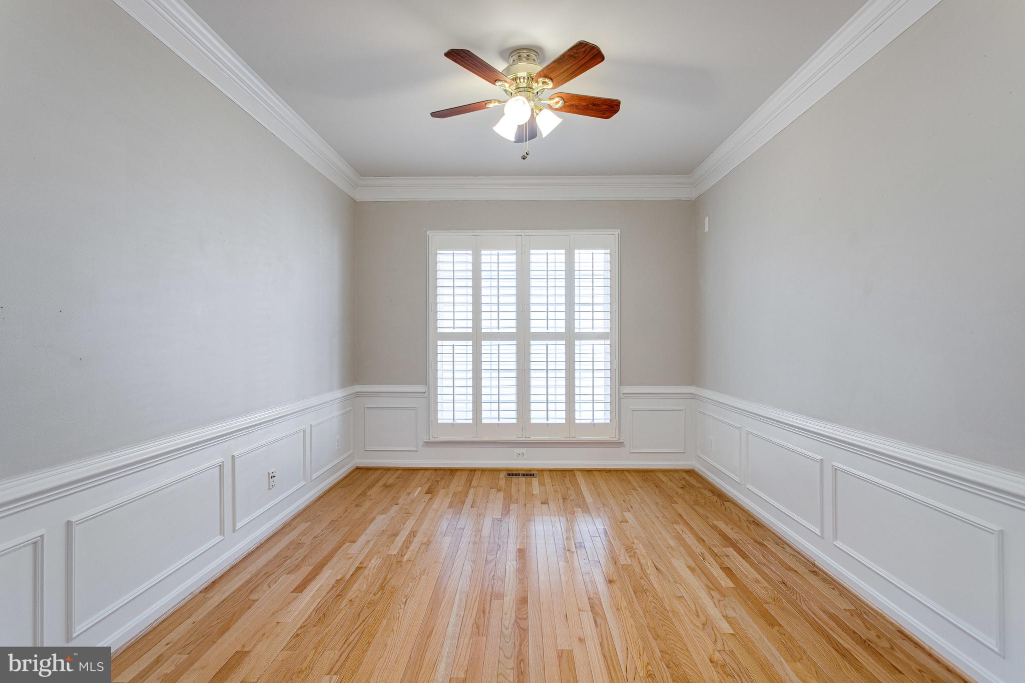 LAUREL HILL LANDBAY - Residential Lease