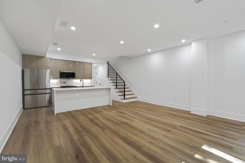 2524 41ST STREET NW UNIT 2 WASHINGTON DC 20007