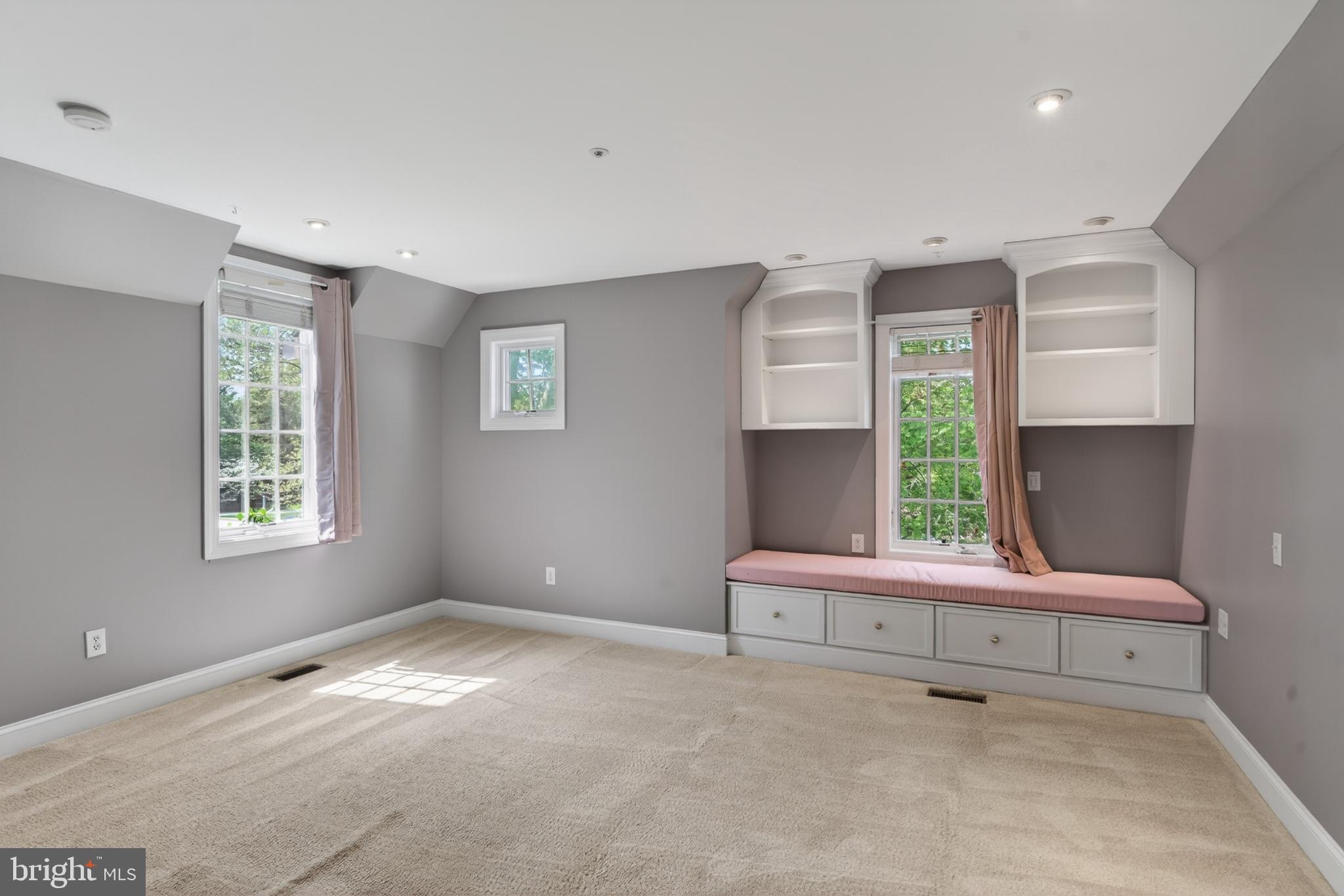 HARRISON ESTATE - Residential