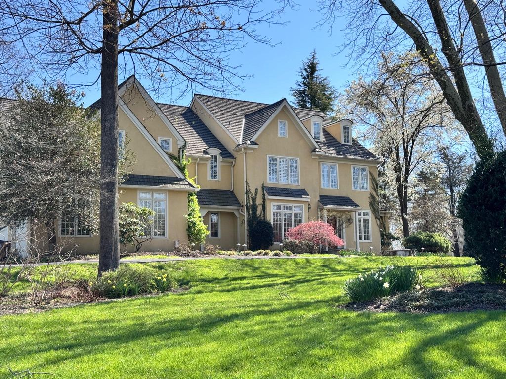 Photo of 11 Harrison Drive #LOT 18, NEWTOWN SQUARE, PA 19073 (MLS # PADE2112972)