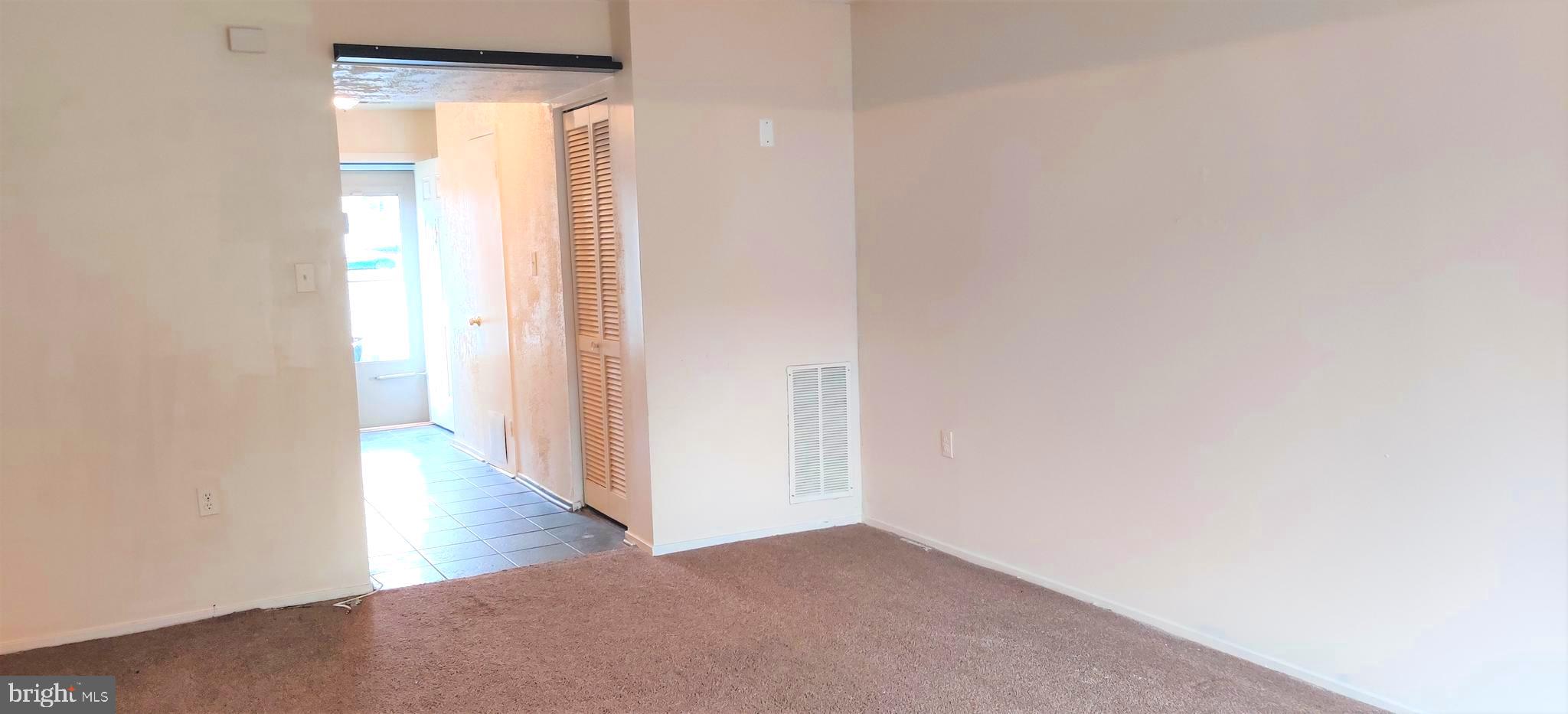 WILLOW HILLS - Residential