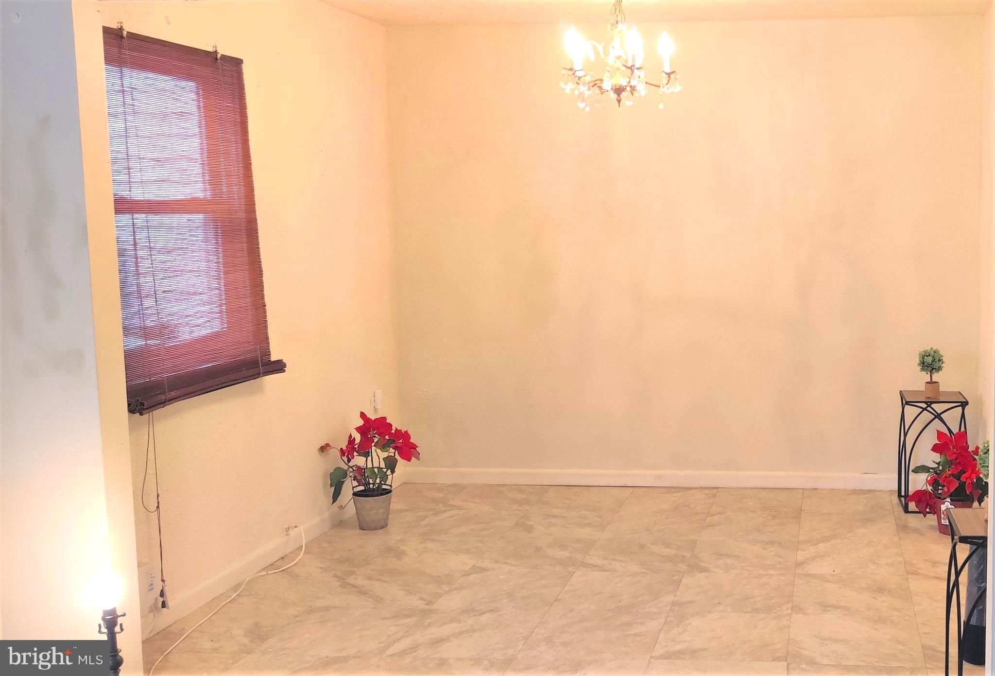 WILLOW HILLS - Residential