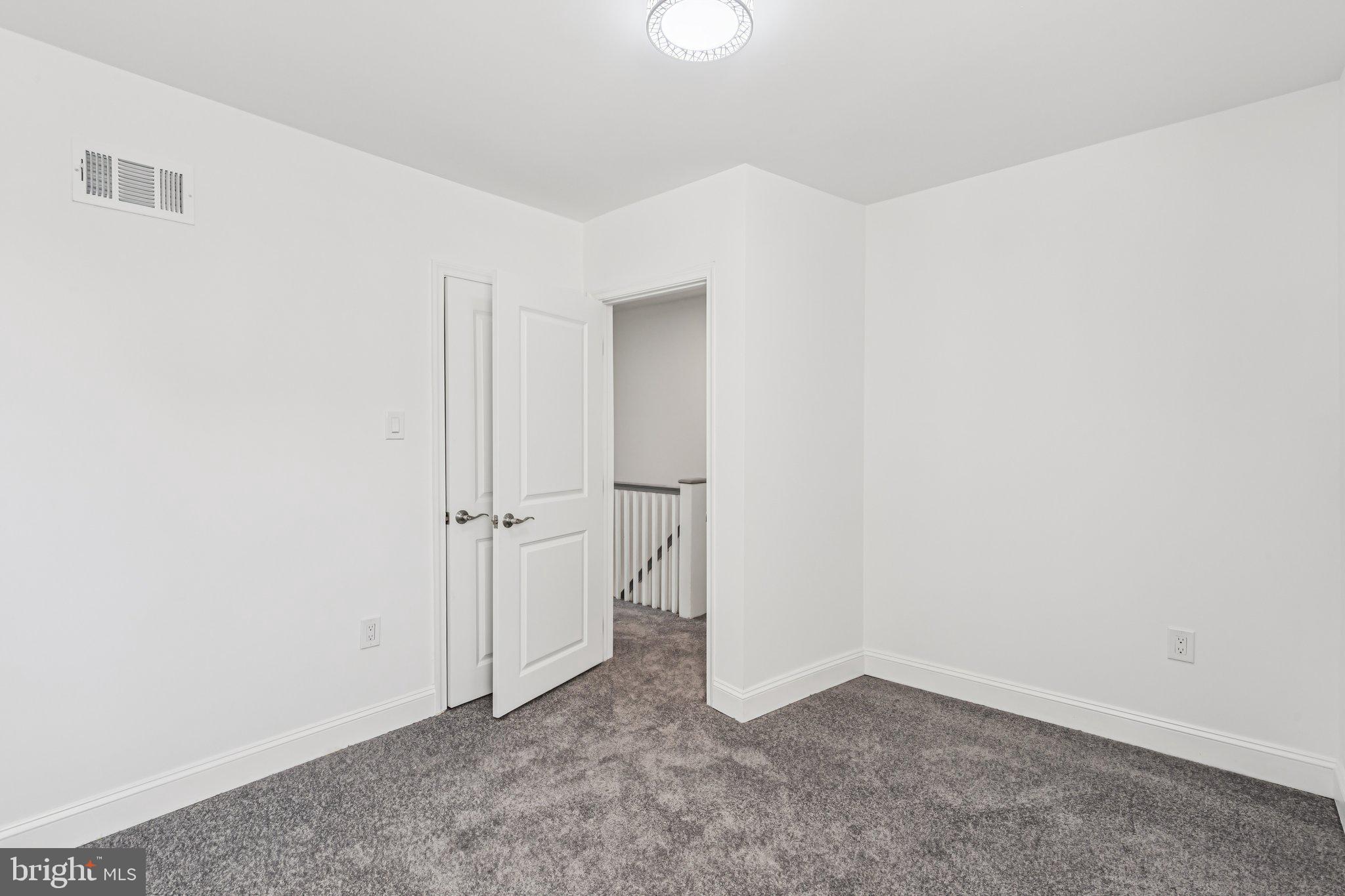 OAK LANE - Residential