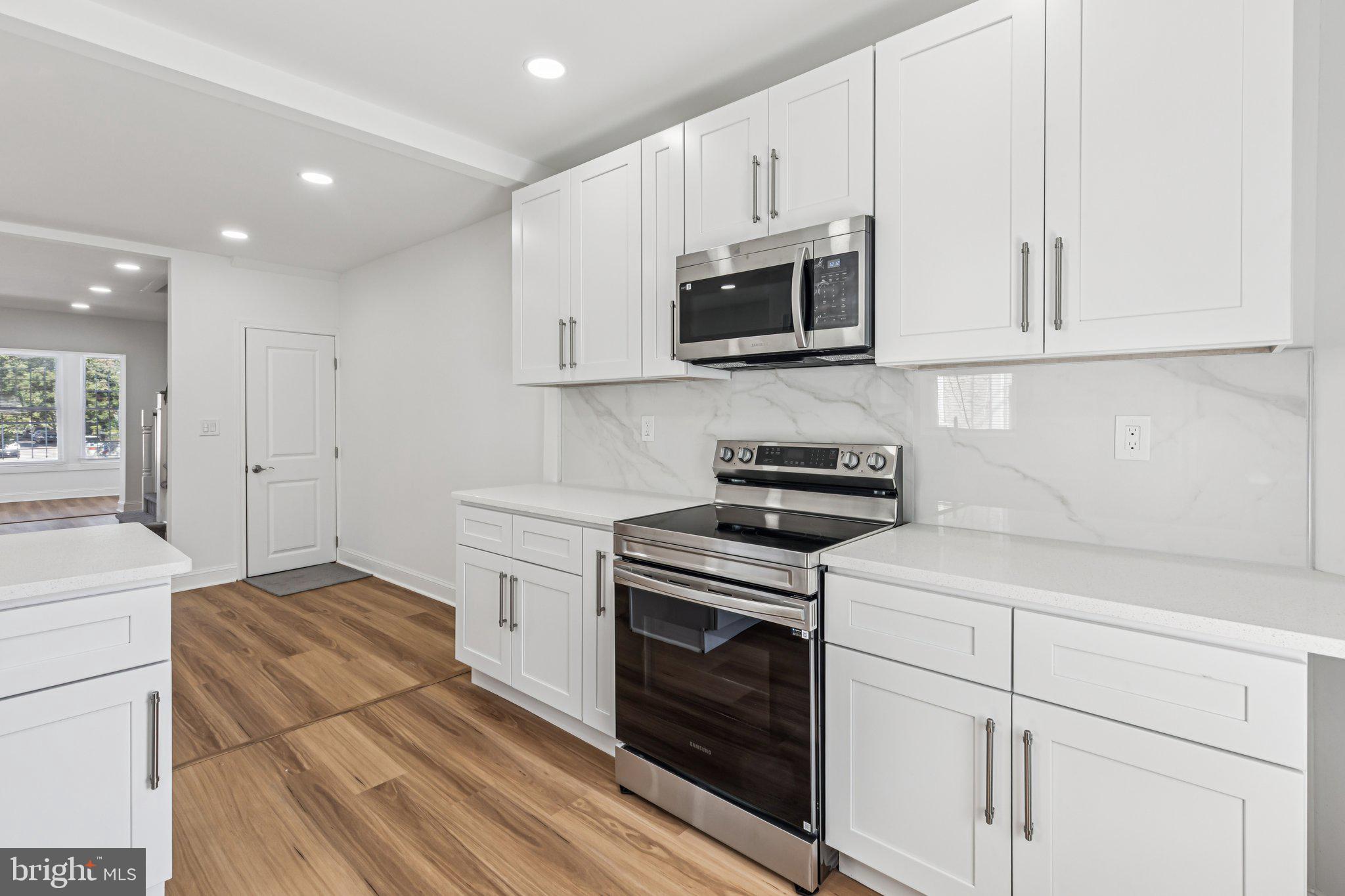 OAK LANE - Residential