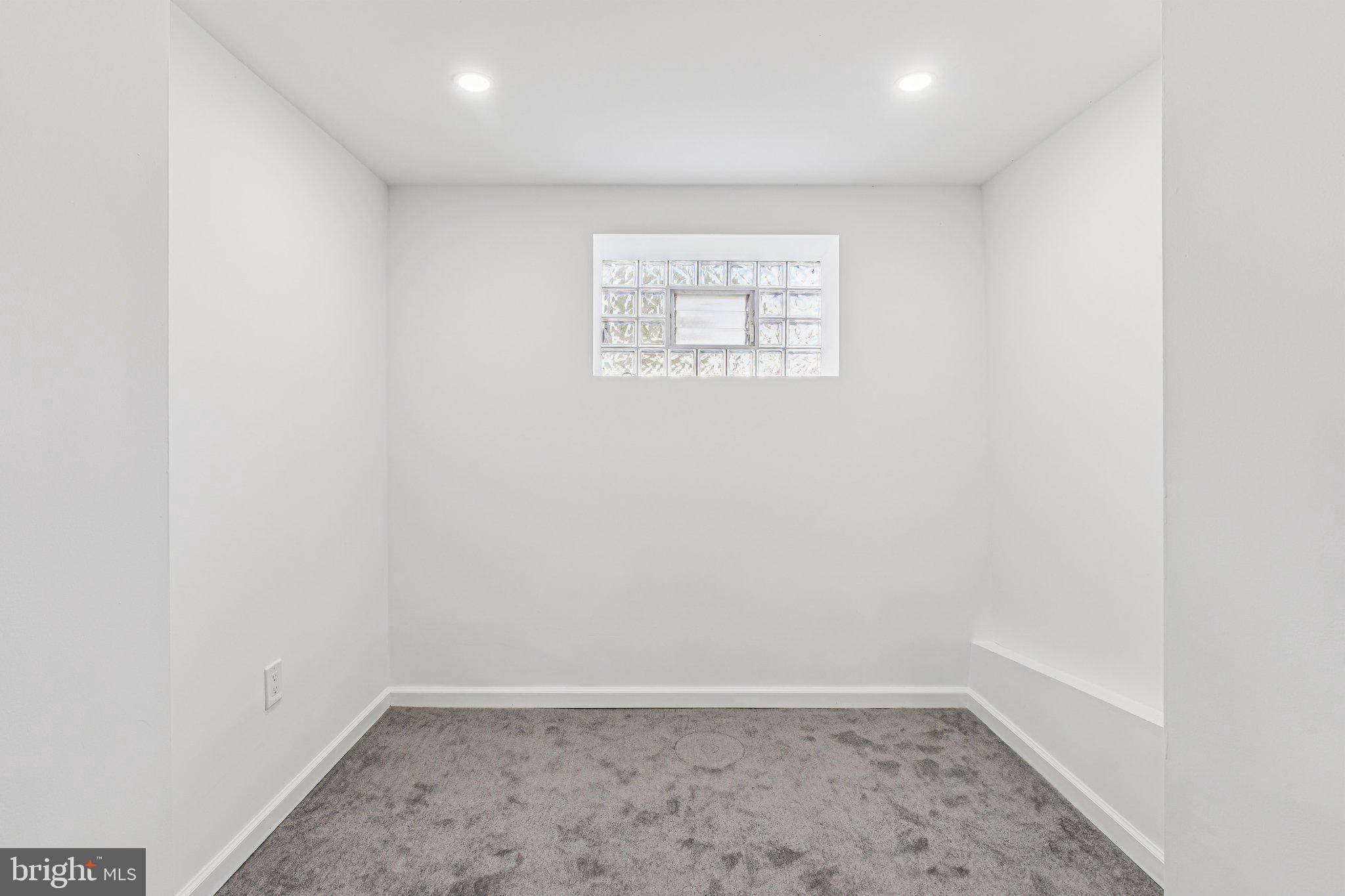 OAK LANE - Residential