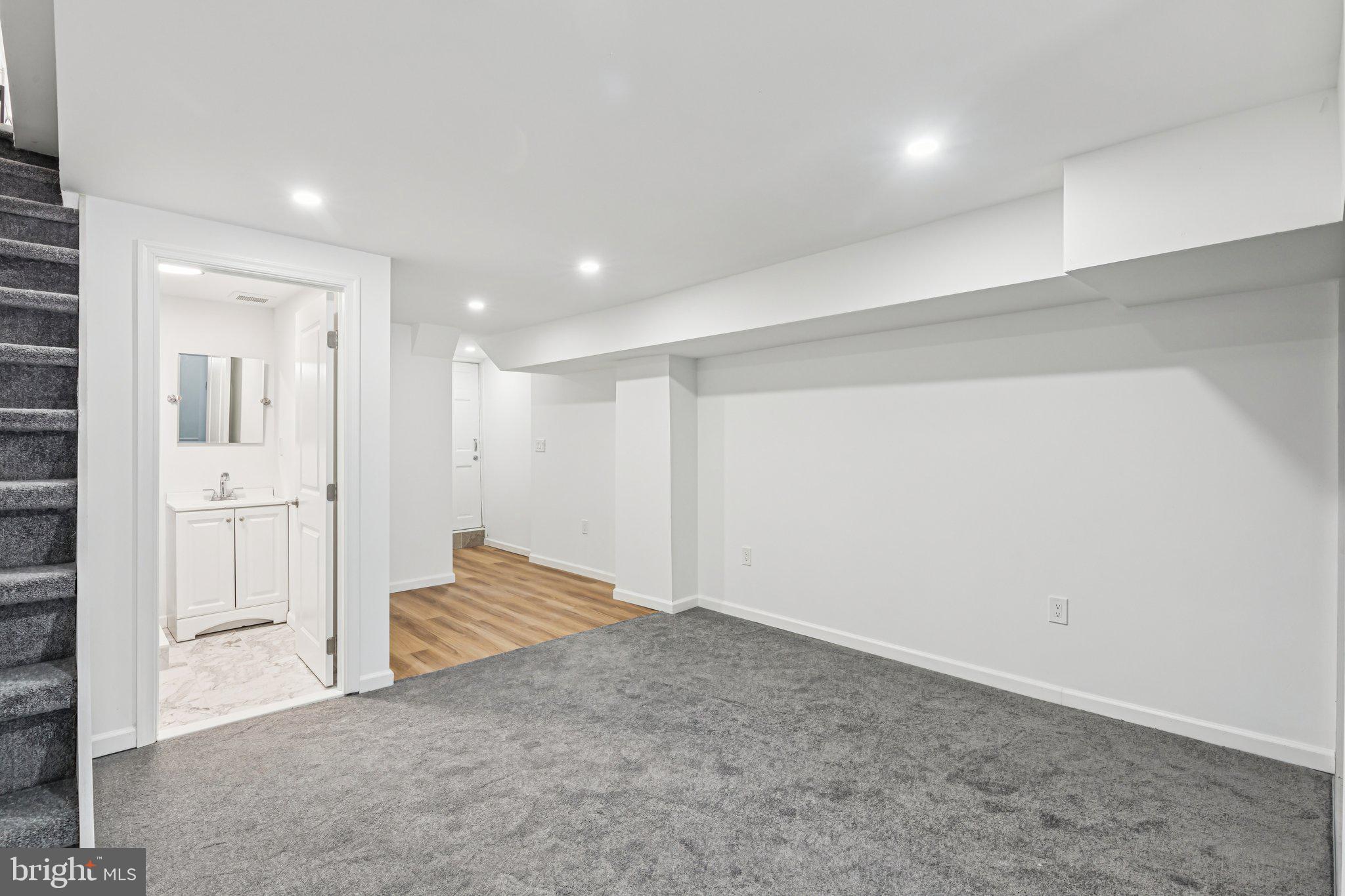 OAK LANE - Residential