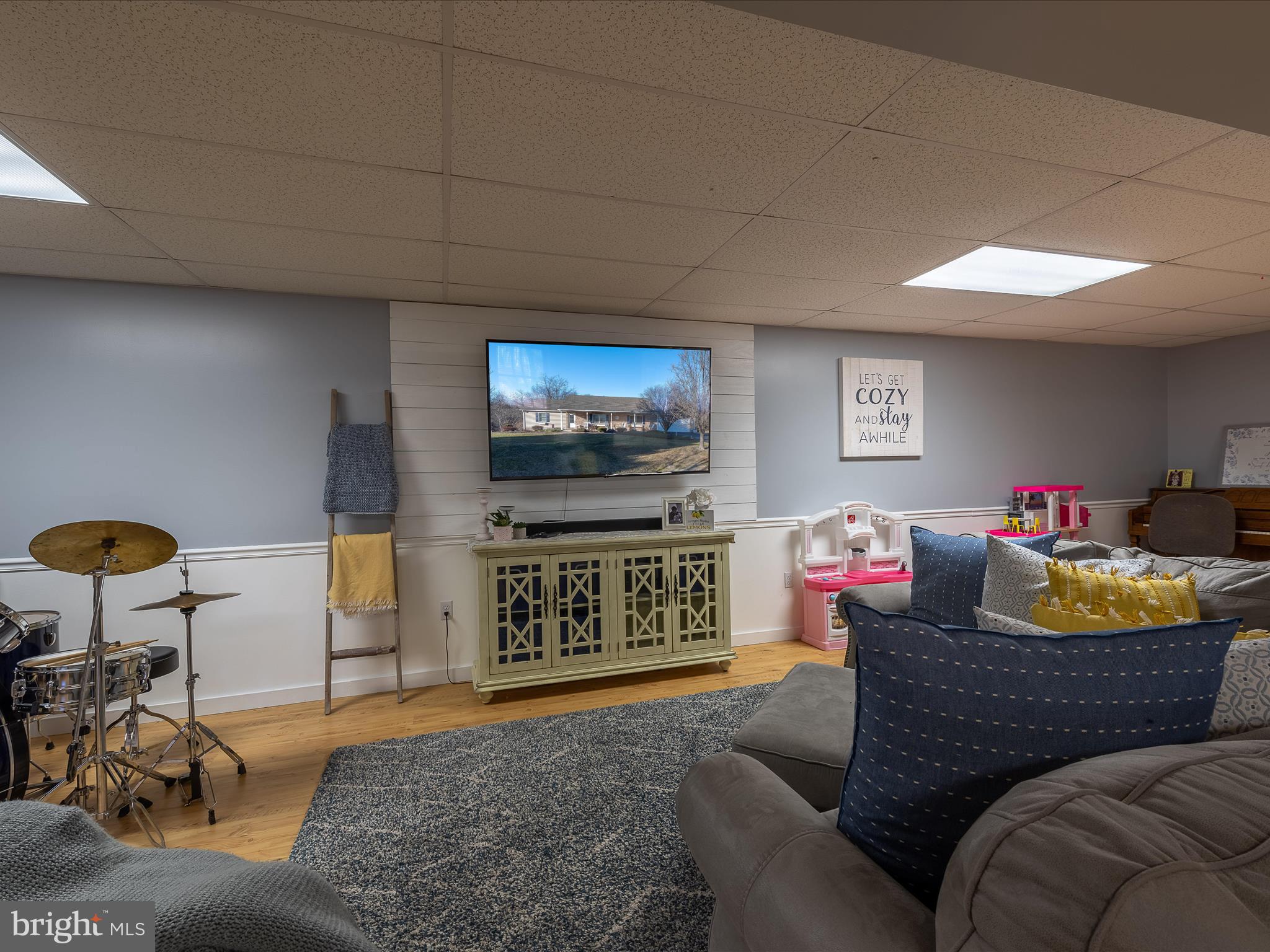 RIDGE VIEW - Residential