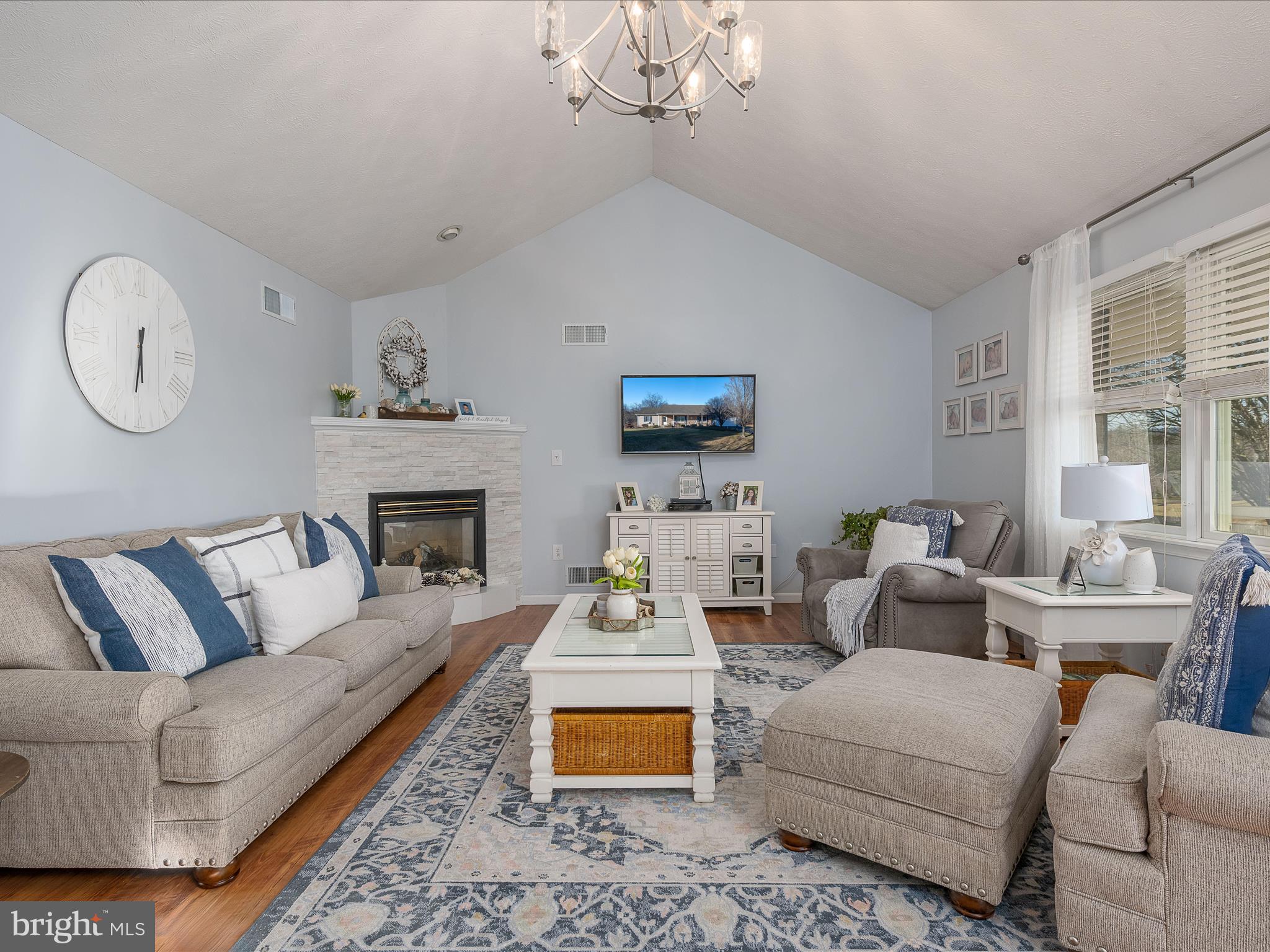 RIDGE VIEW - Residential