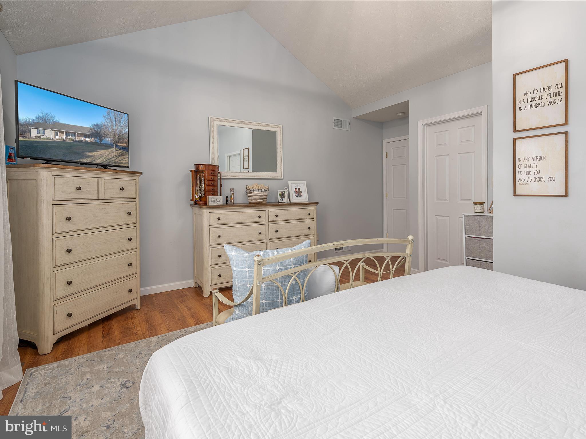 RIDGE VIEW - Residential