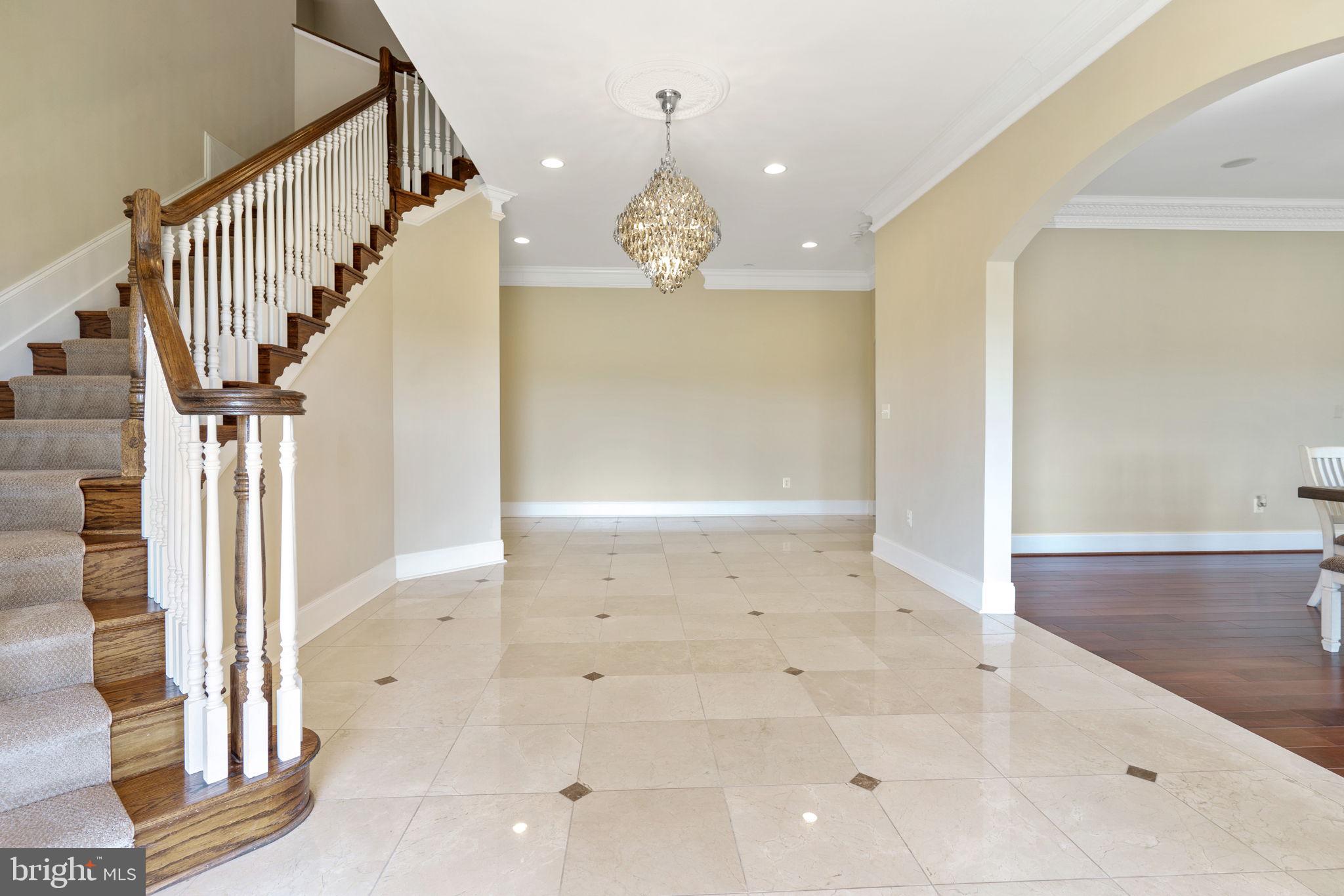 LEE'S CROSSING - Residential