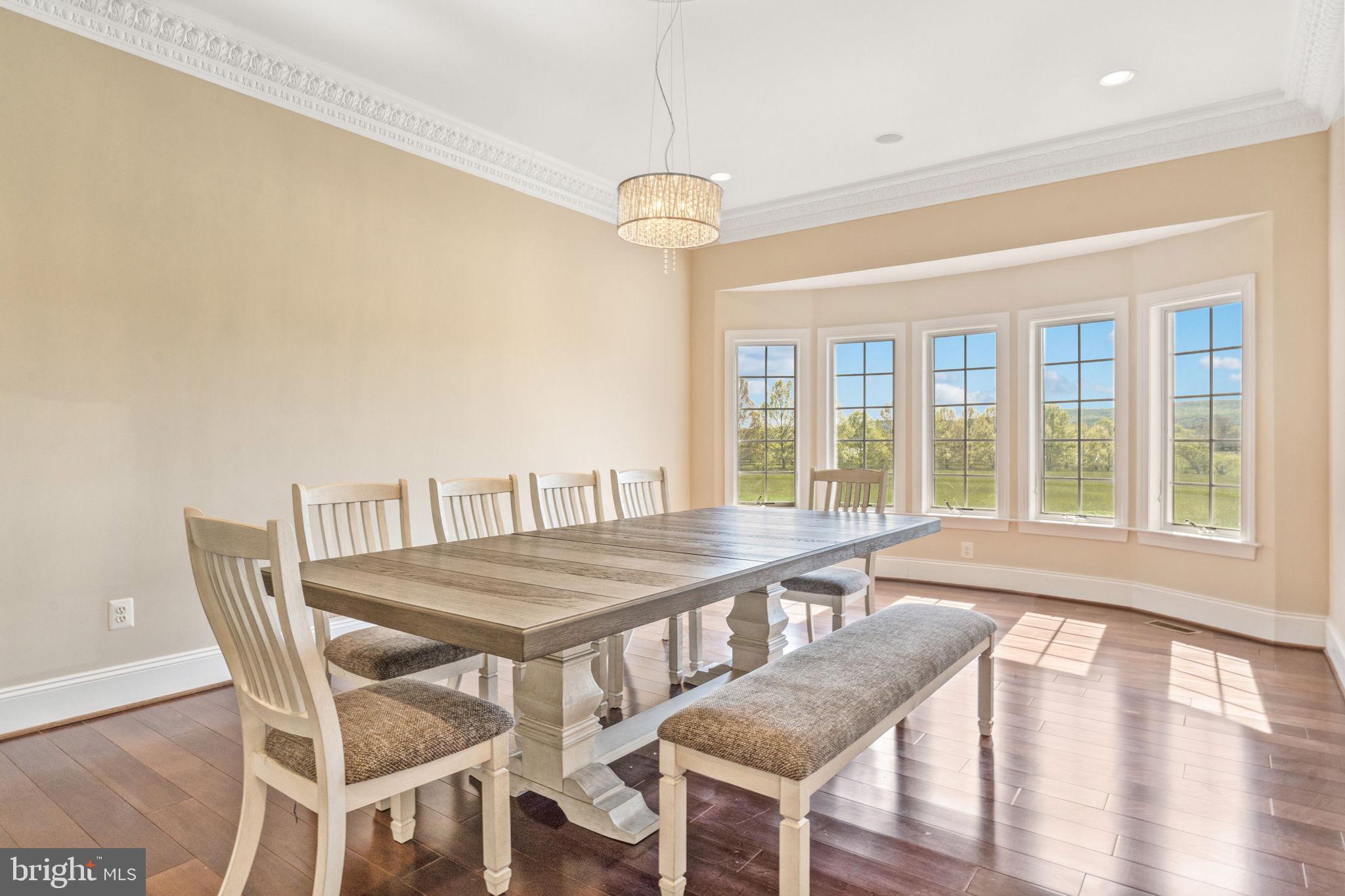 LEE'S CROSSING - Residential