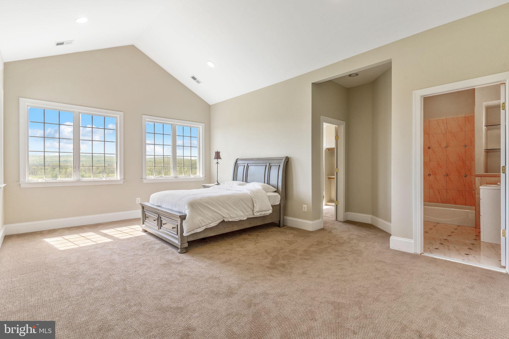 LEE'S CROSSING - Residential