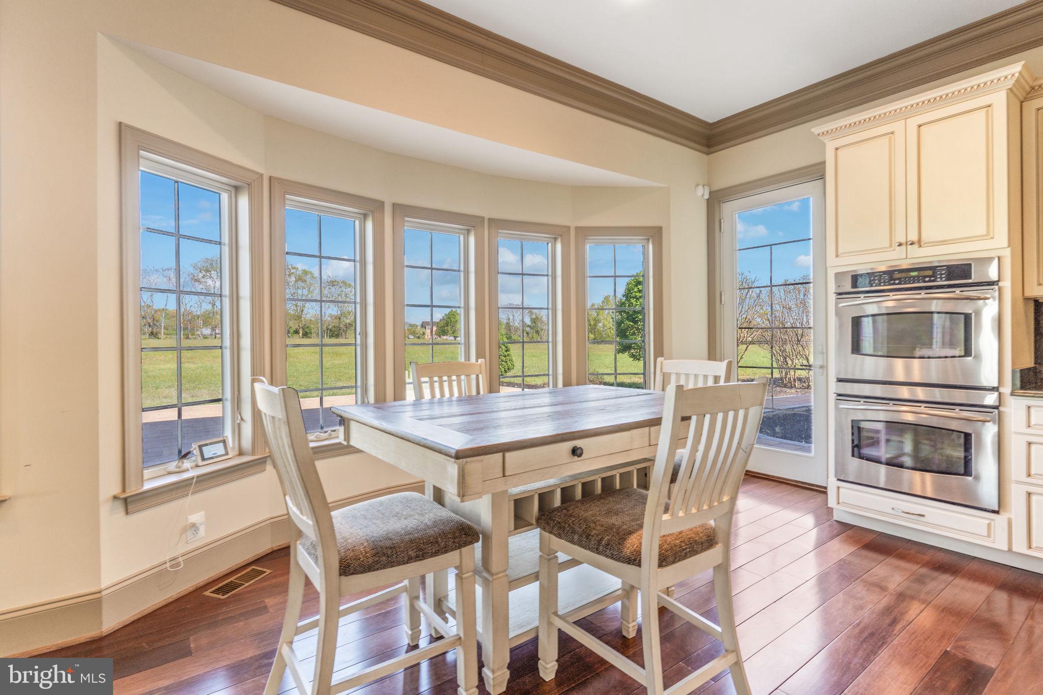 LEE'S CROSSING - Residential