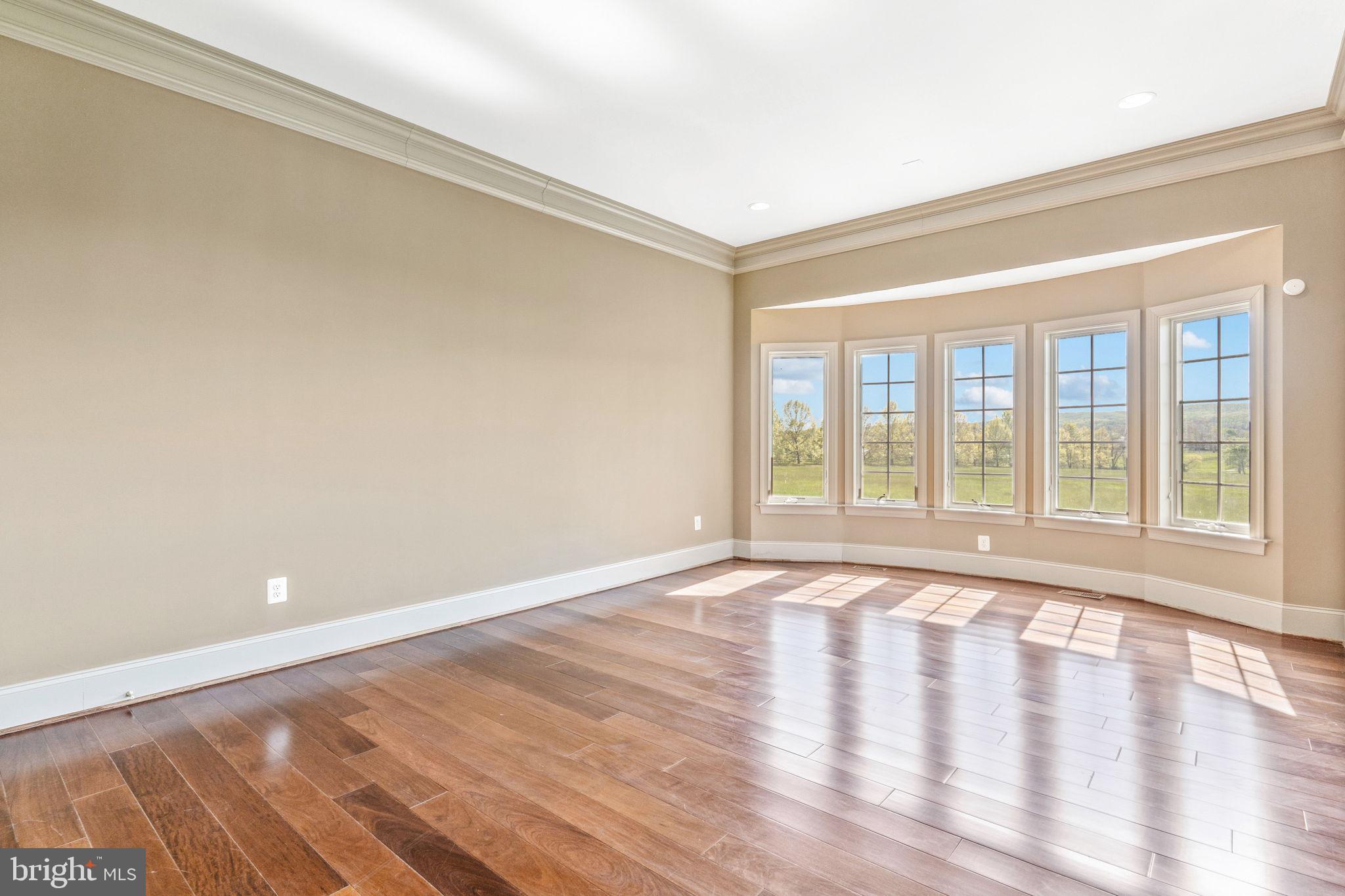 LEE'S CROSSING - Residential