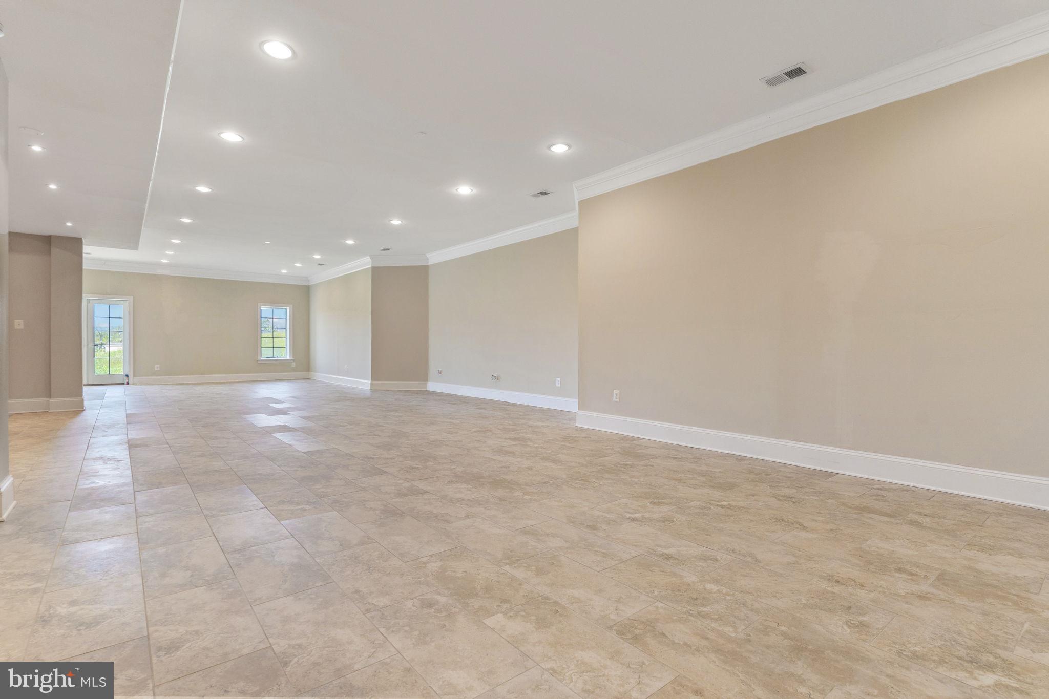 LEE'S CROSSING - Residential