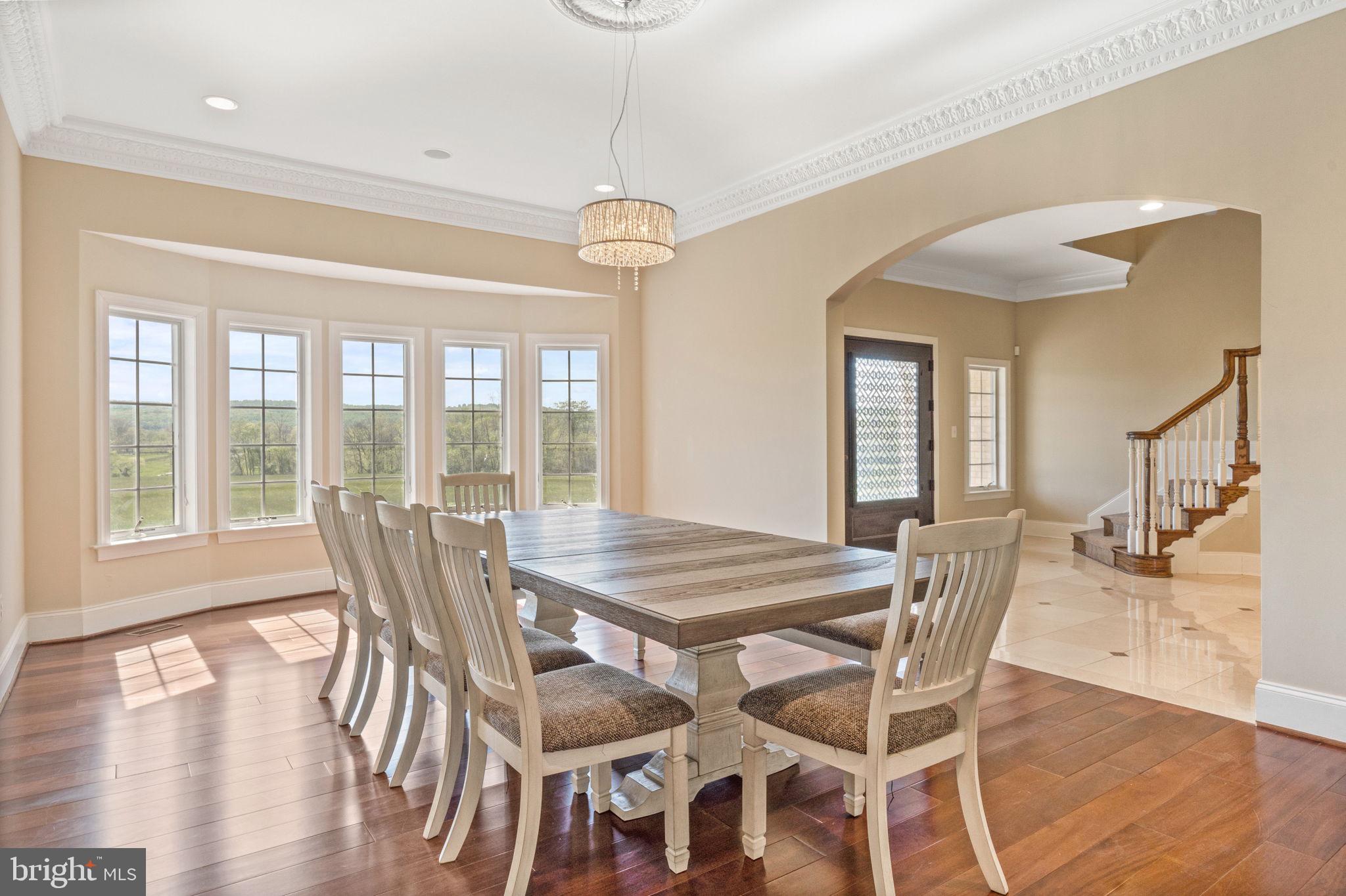 LEE'S CROSSING - Residential