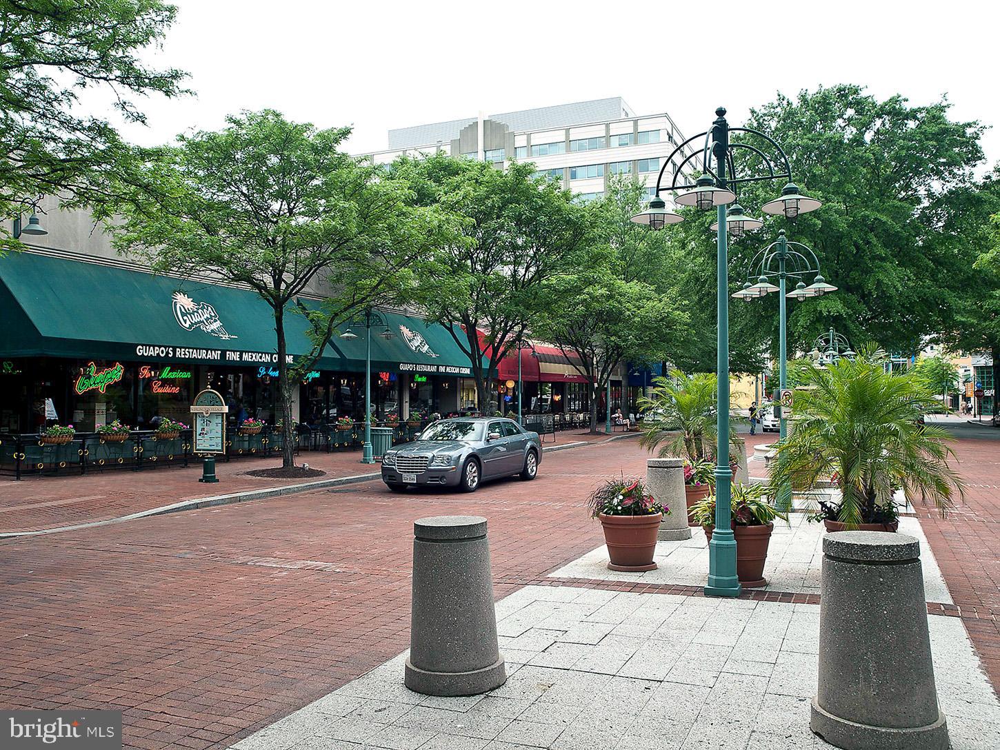 3279 S STAFFORD STREET B1