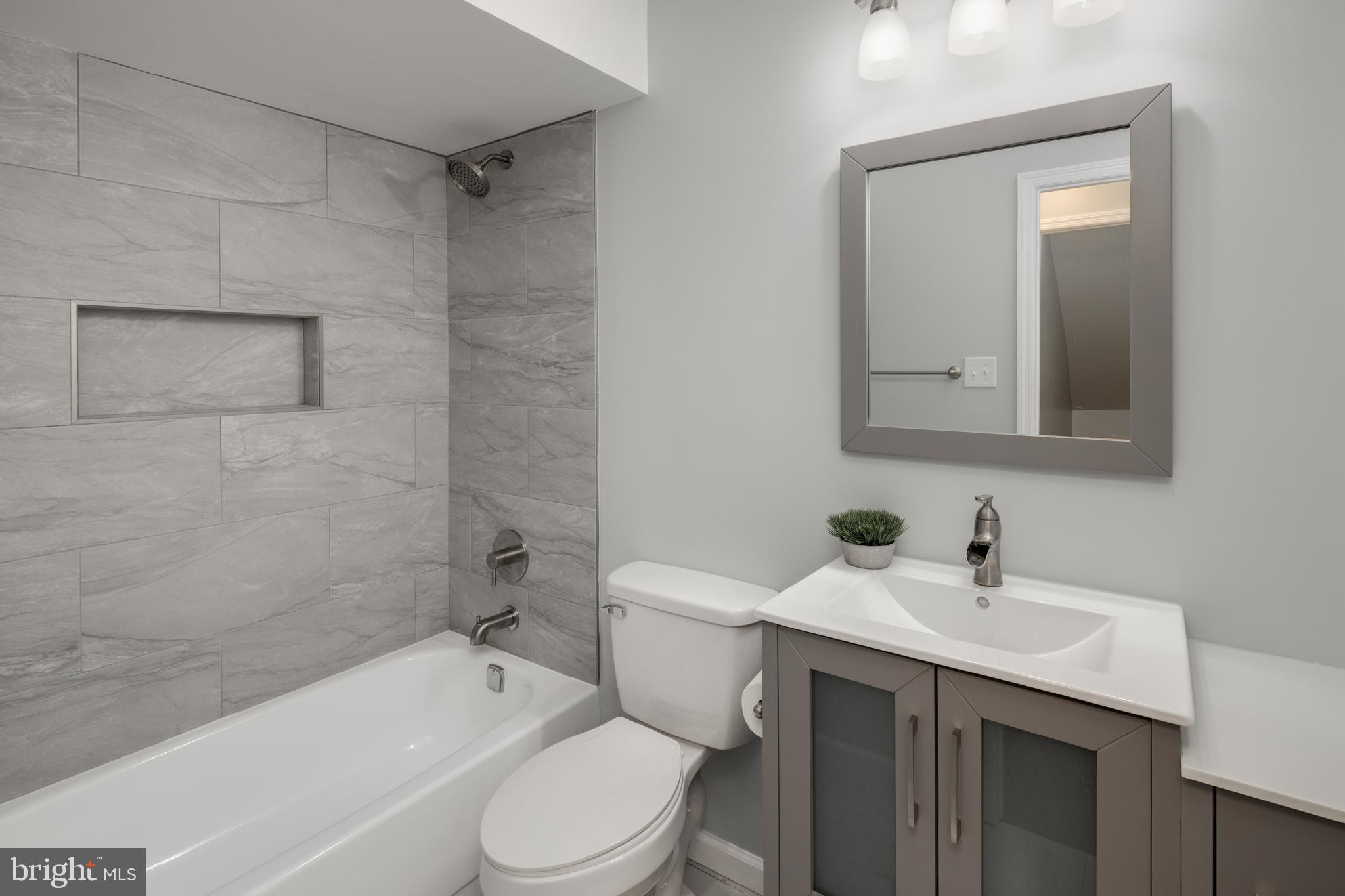 BERRYLAND FARM - Residential