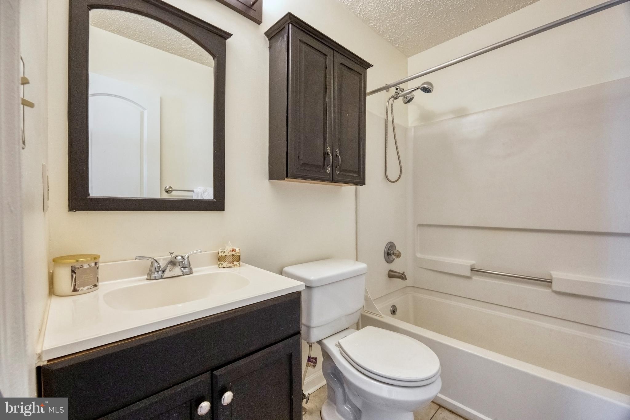 3306 BROOKSHIRE COURT