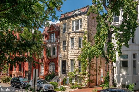 2025 HILLYER PLACE NW 4 WASHINGTON DC 20009