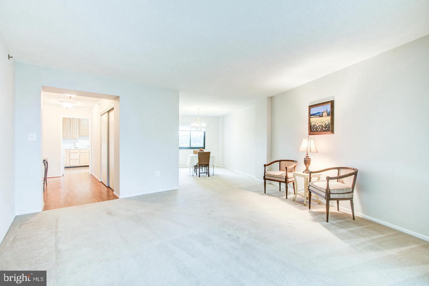 FAIRWAYS SOUTH - Residential Lease