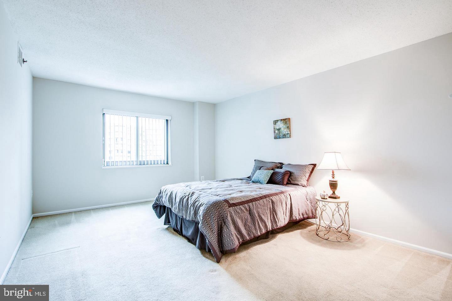 FAIRWAYS SOUTH - Residential Lease