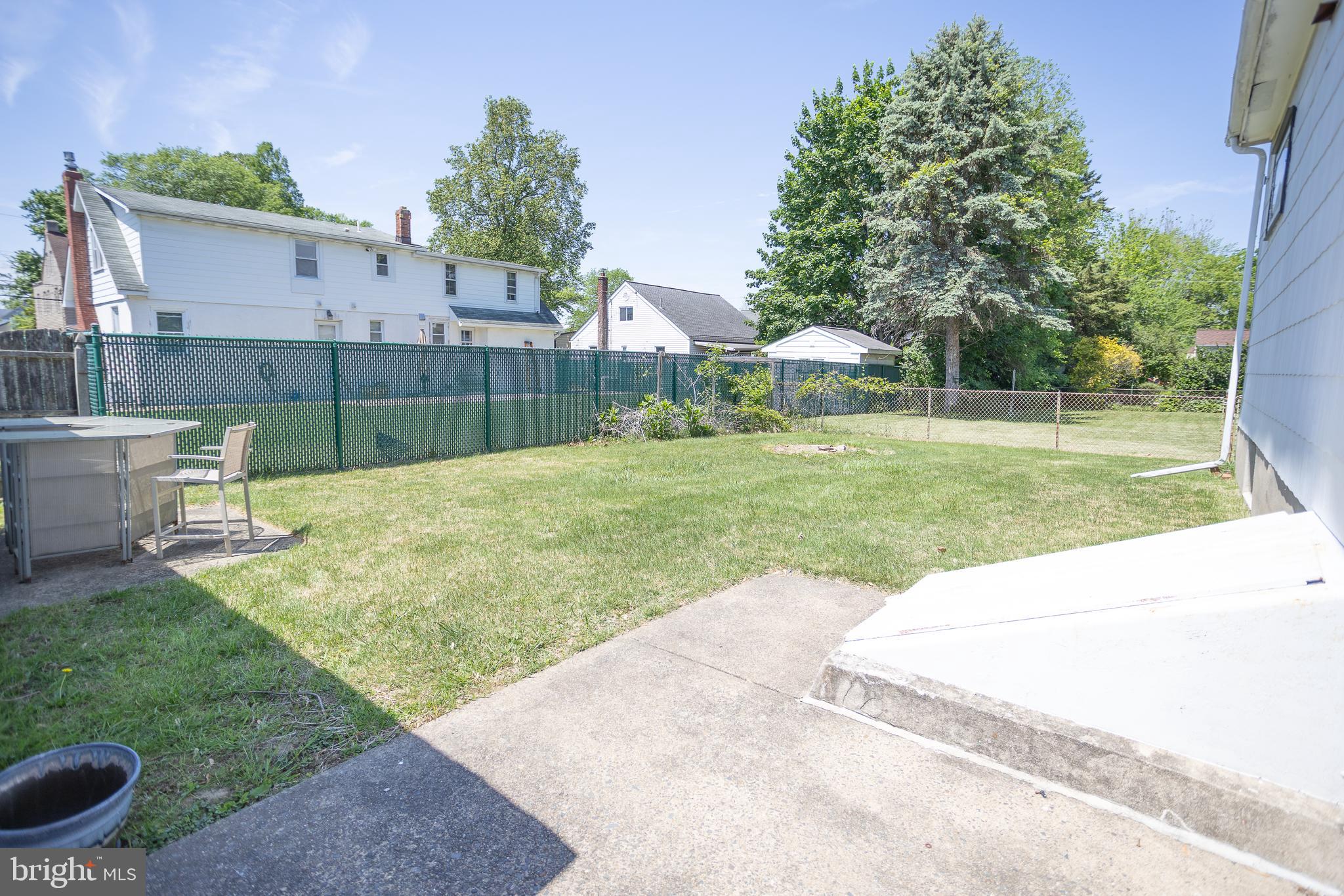 1080 BUTTONWOOD AVENUE