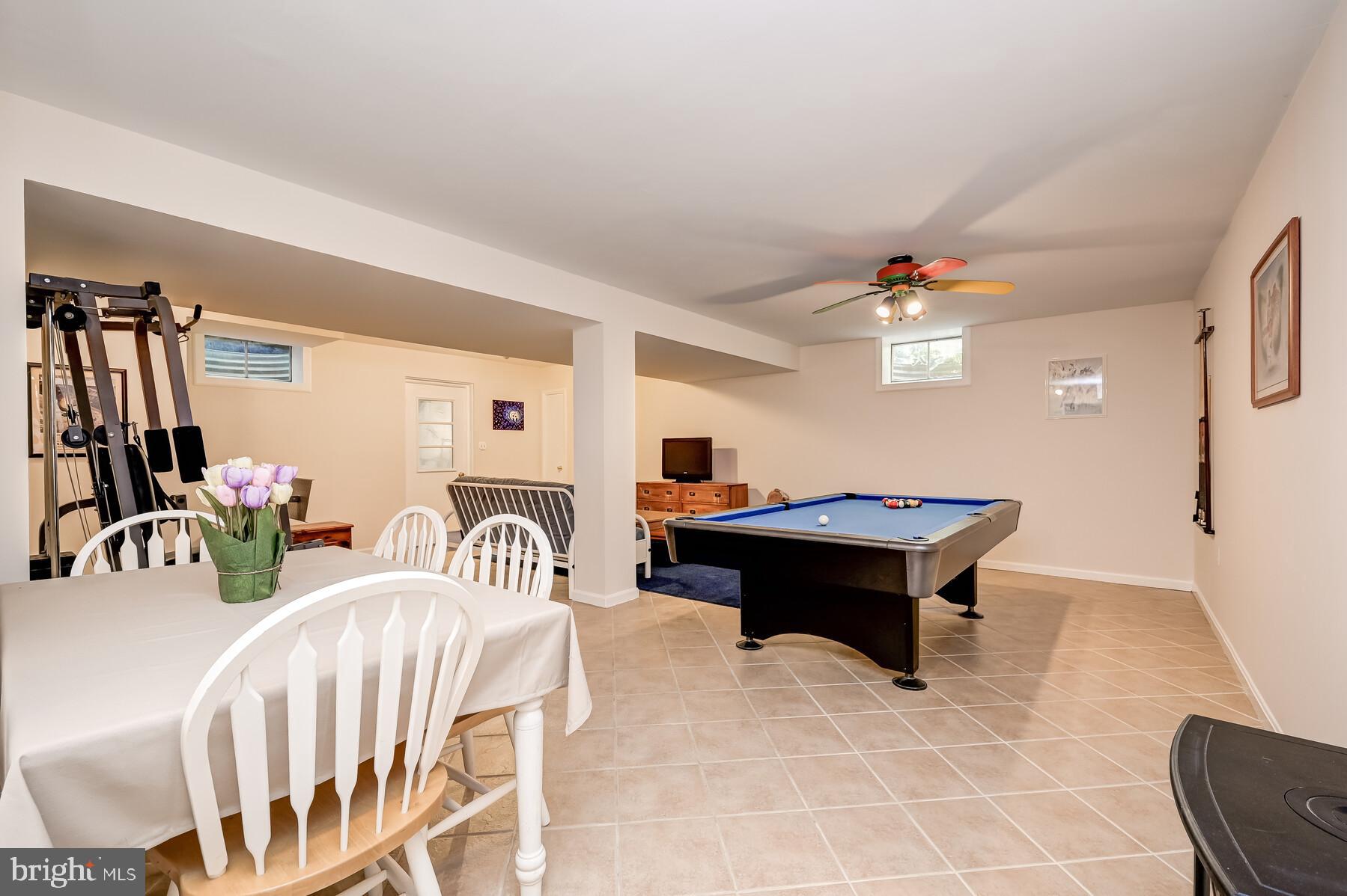 CHRIS MAR ESTATES - Residential