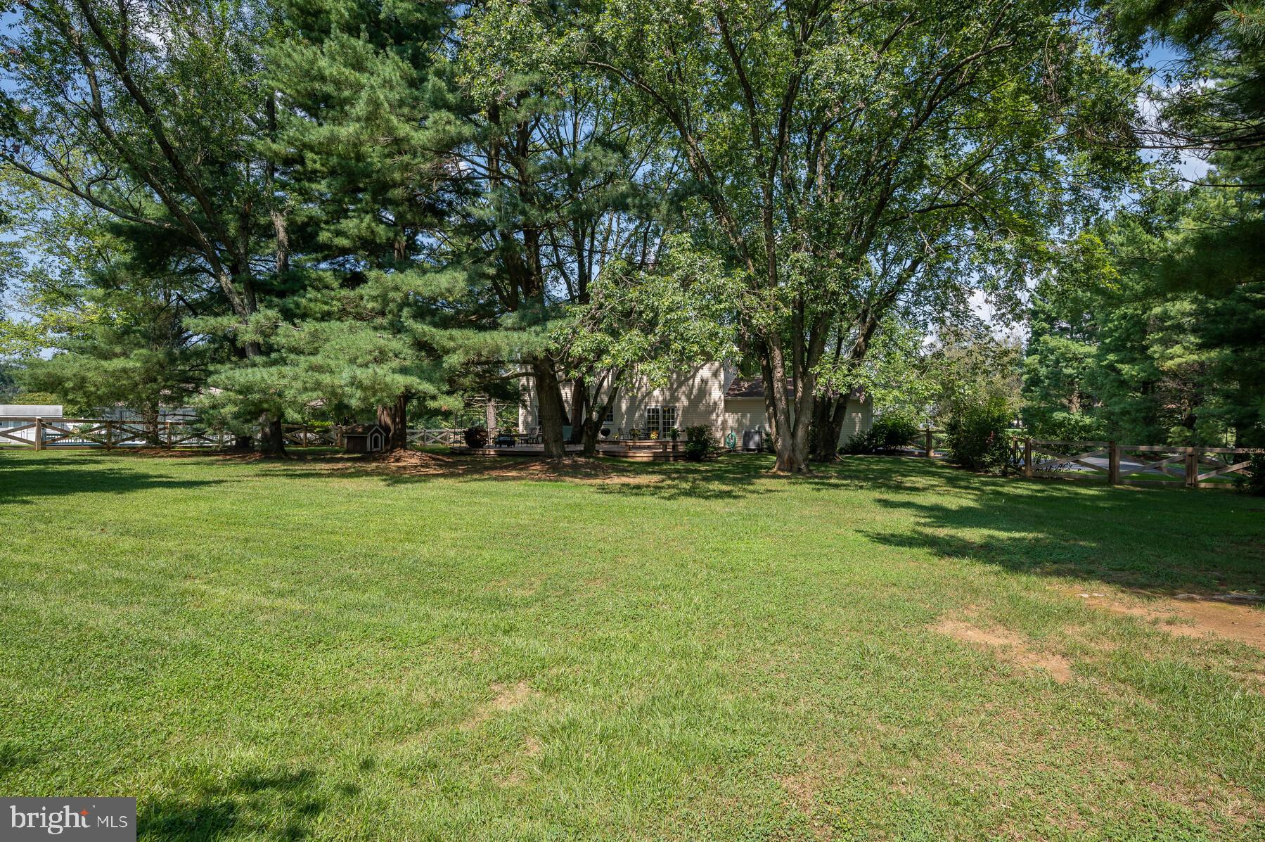 CHRIS MAR ESTATES - Residential