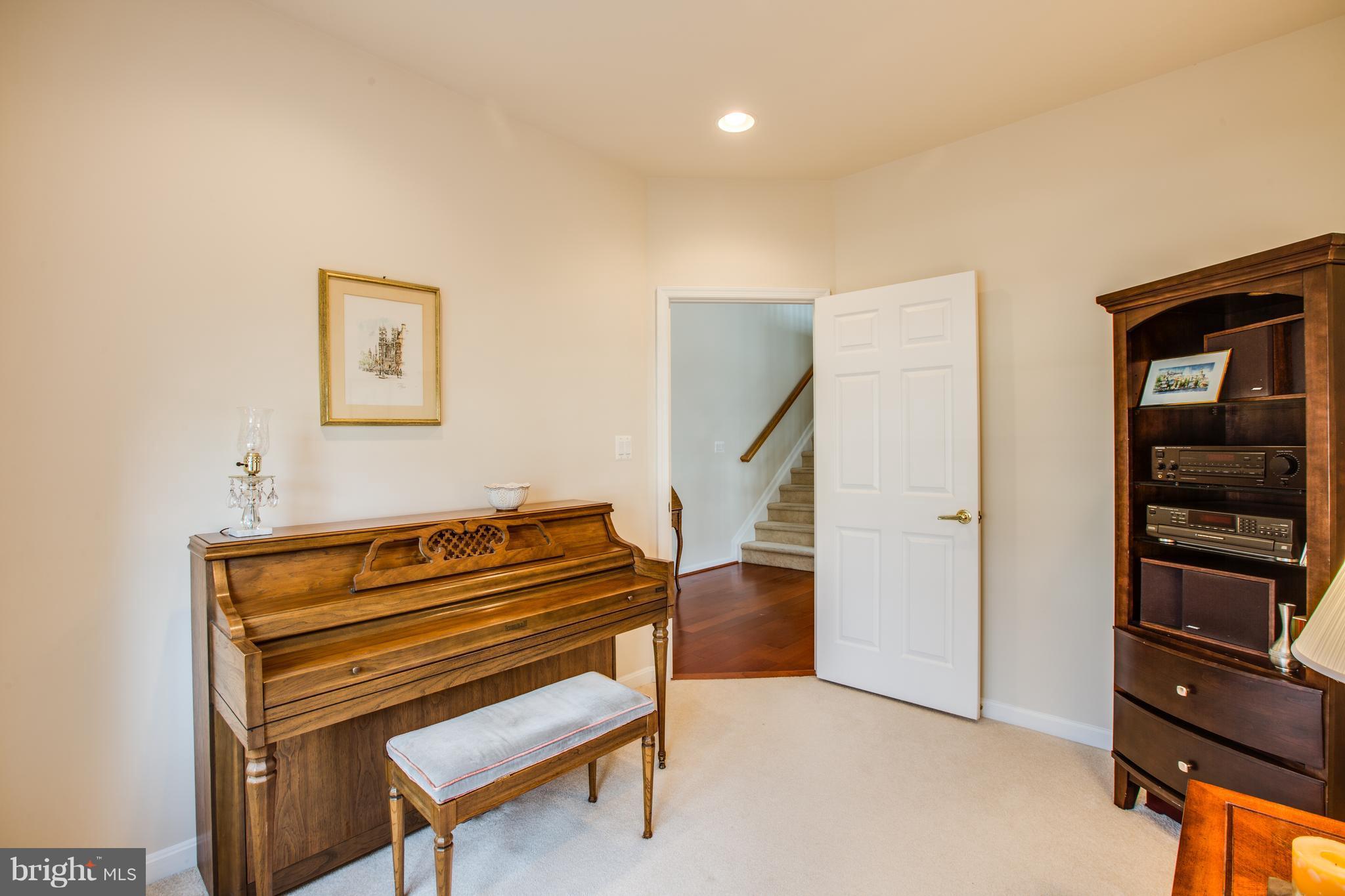 VIRGINIA HERITAGE - Residential