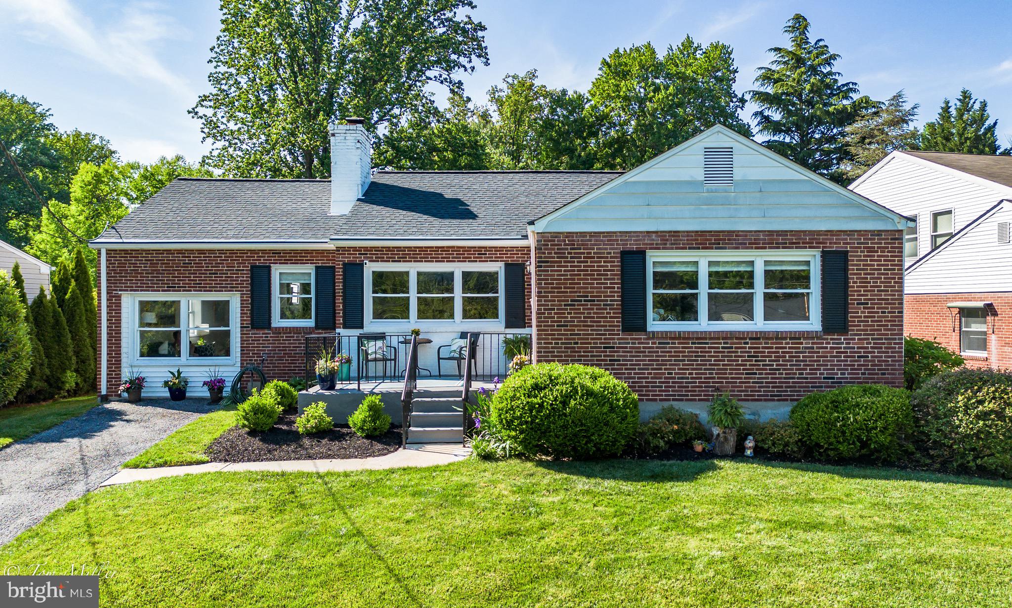 418 RANGE ROAD