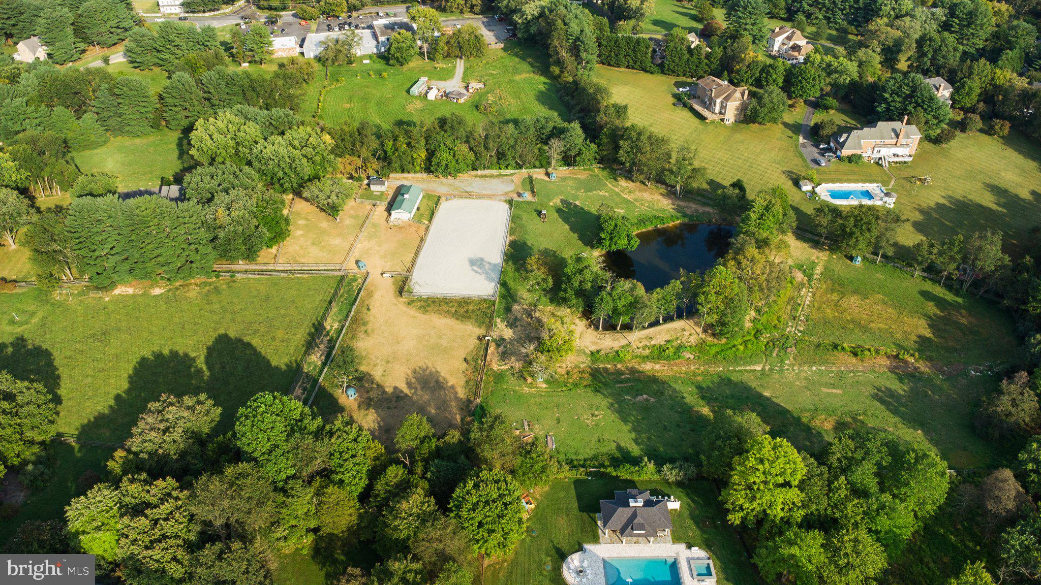 TRAVILAH MEADOWS - Residential