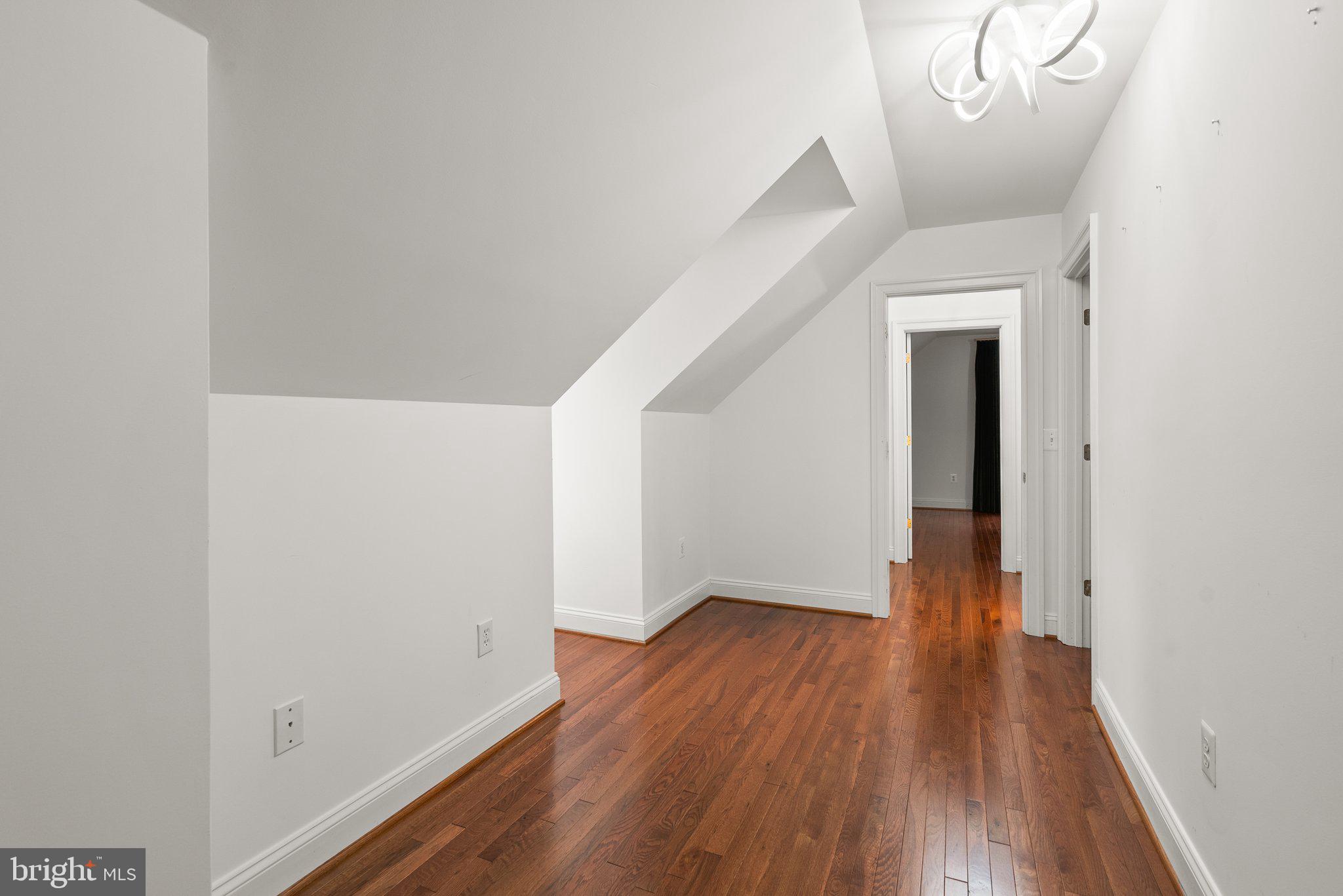 TRAVILAH MEADOWS - Residential