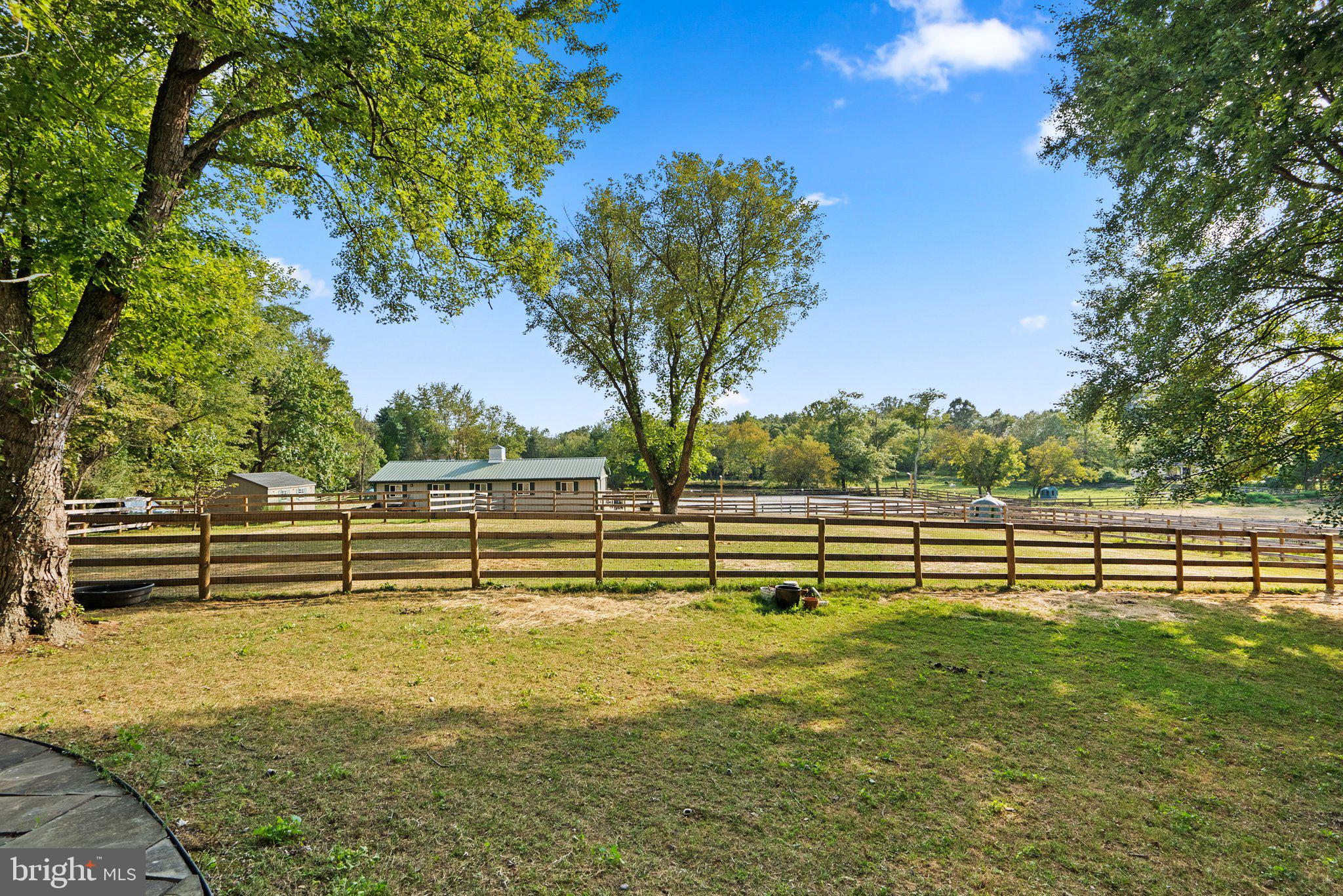 TRAVILAH MEADOWS - Residential