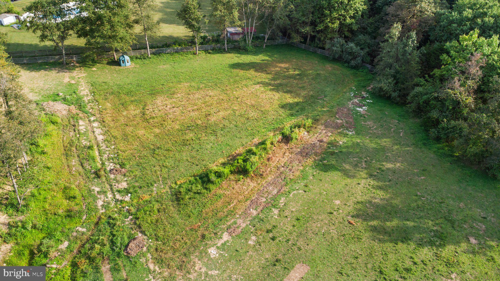 TRAVILAH MEADOWS - Residential