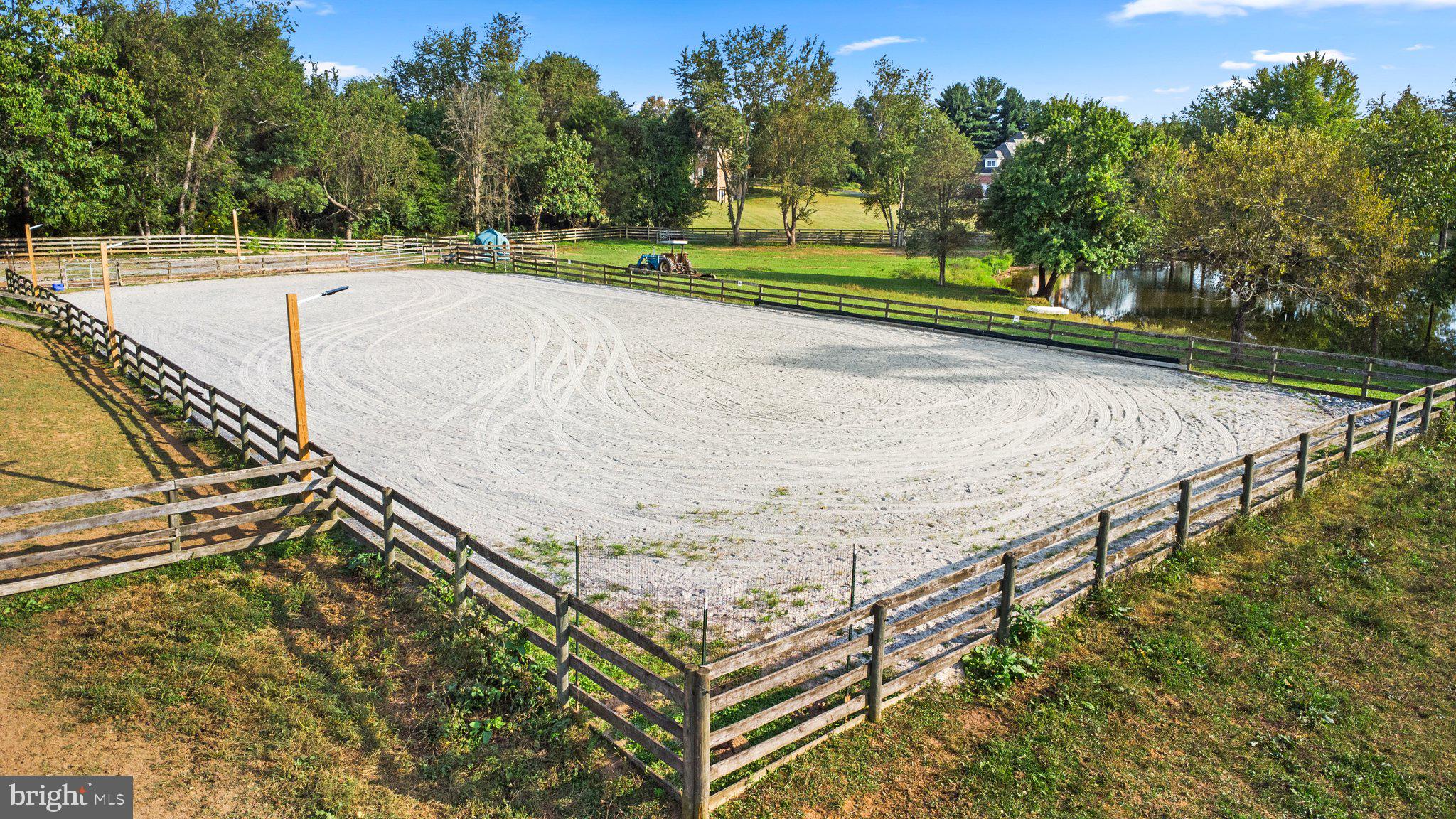 TRAVILAH MEADOWS - Residential