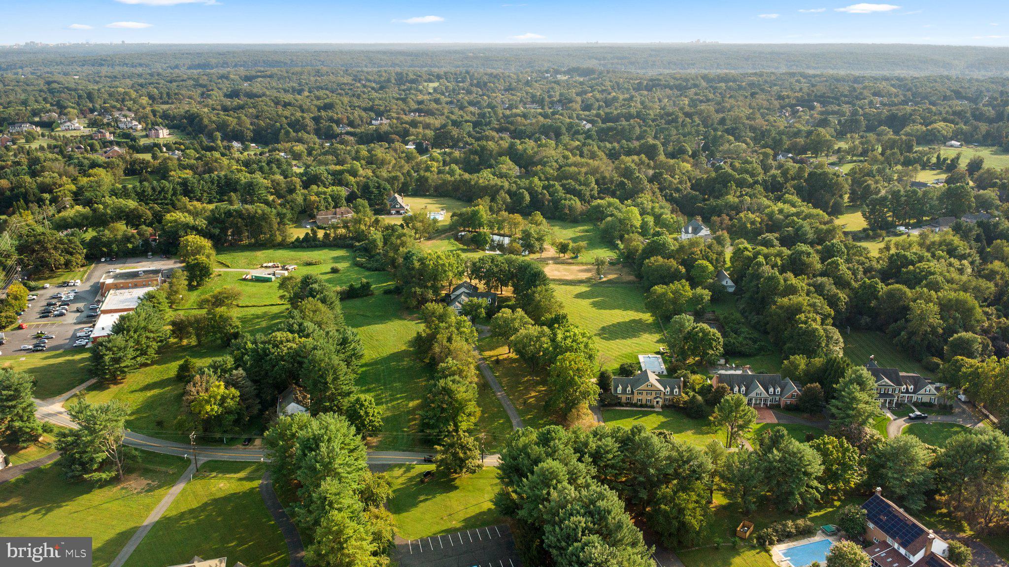 TRAVILAH MEADOWS - Residential