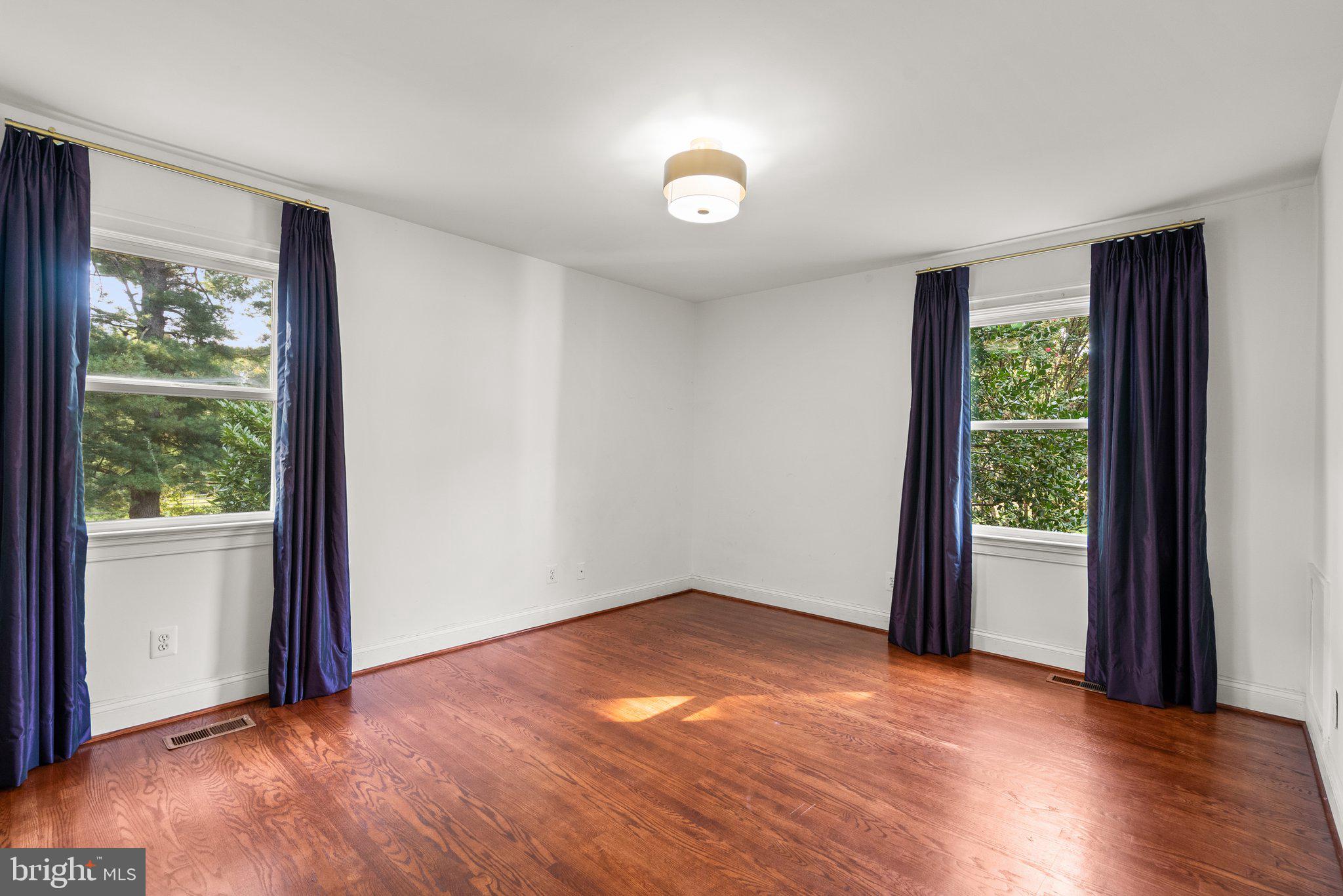 TRAVILAH MEADOWS - Residential