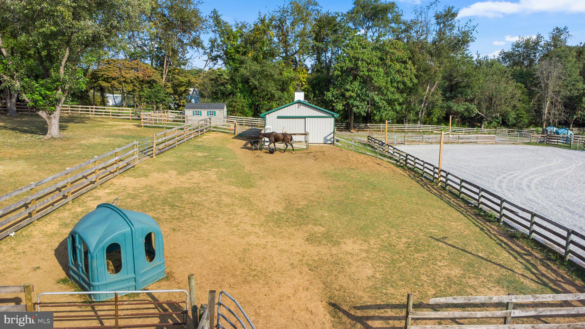 TRAVILAH MEADOWS - Residential