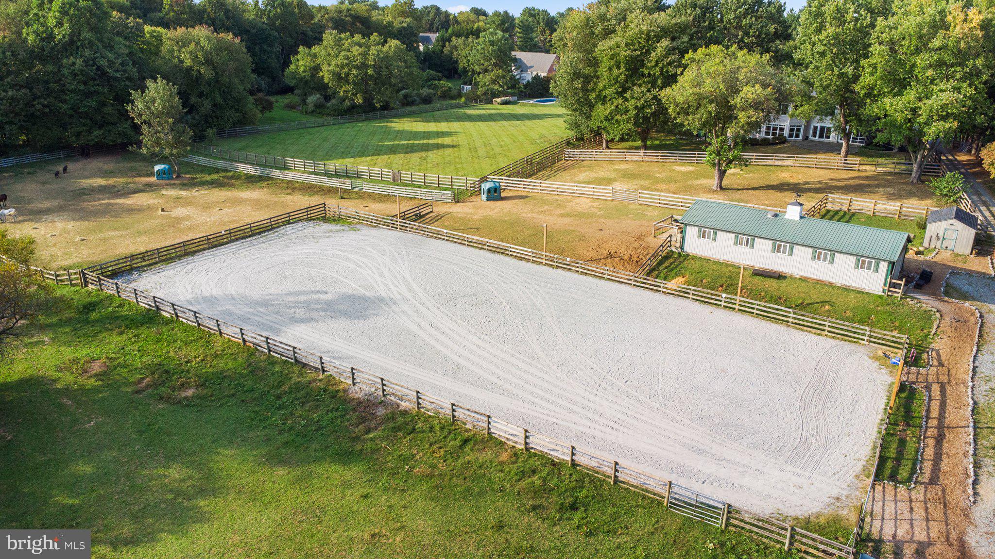 TRAVILAH MEADOWS - Residential