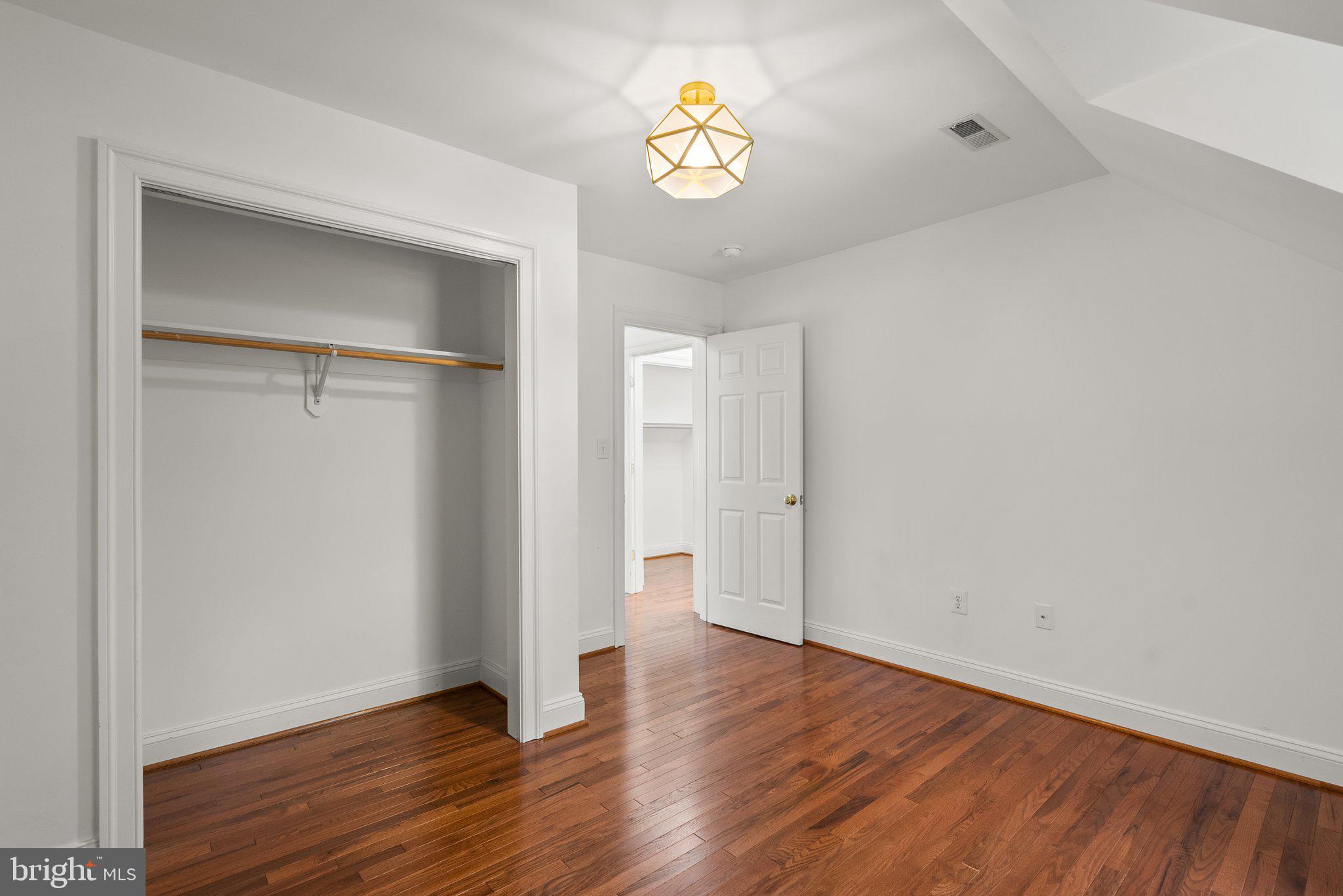 TRAVILAH MEADOWS - Residential