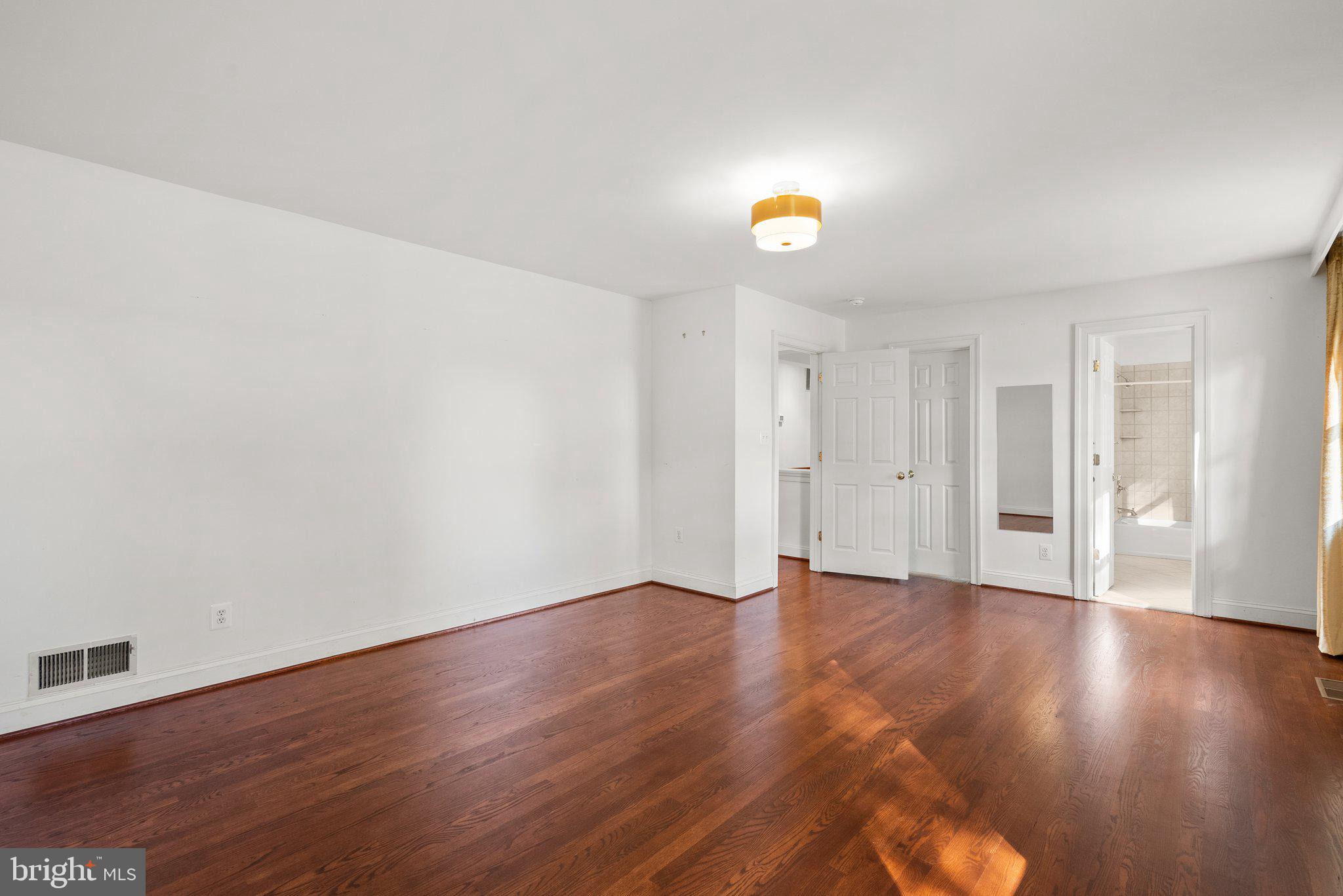 TRAVILAH MEADOWS - Residential