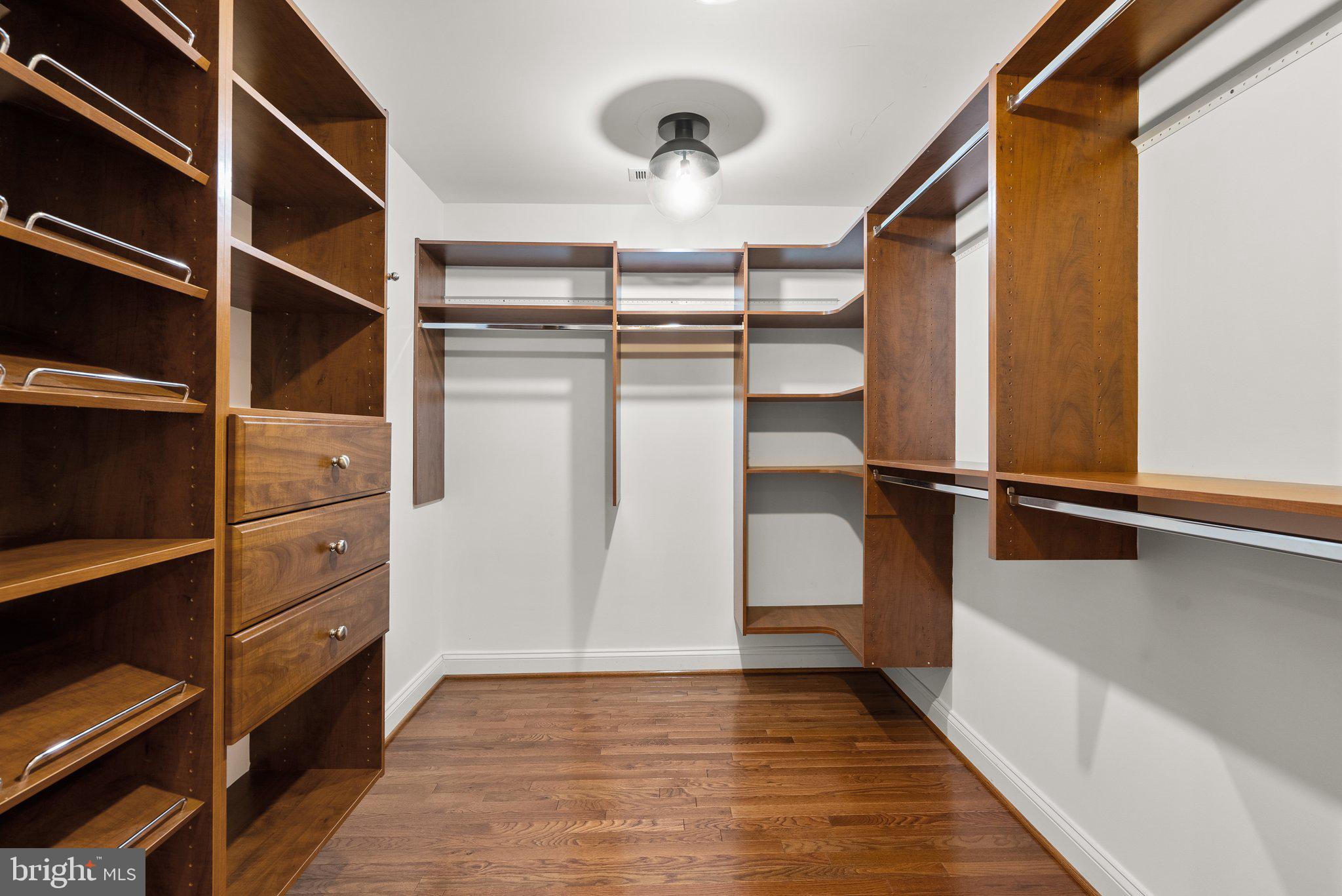 TRAVILAH MEADOWS - Residential