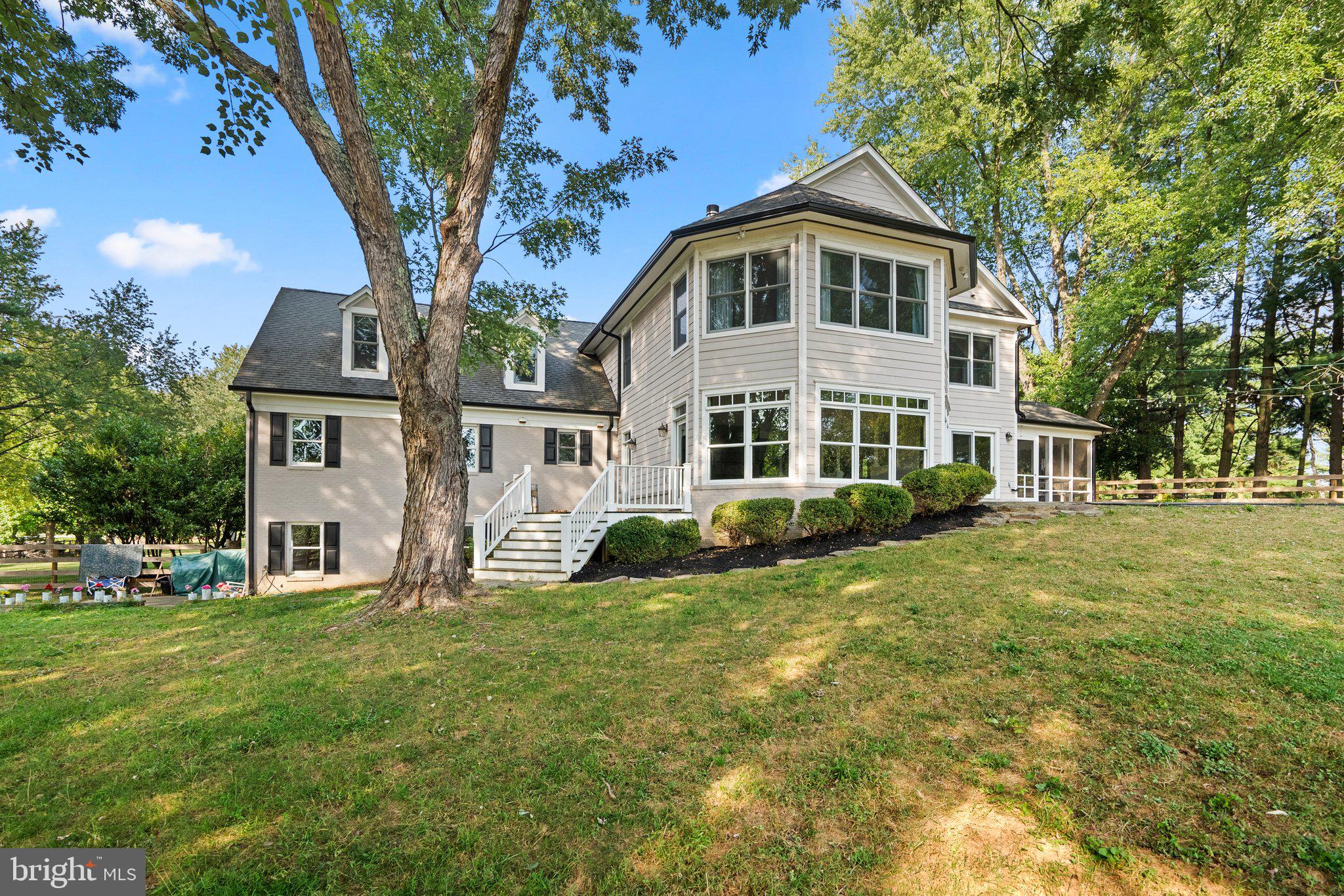 TRAVILAH MEADOWS - Residential