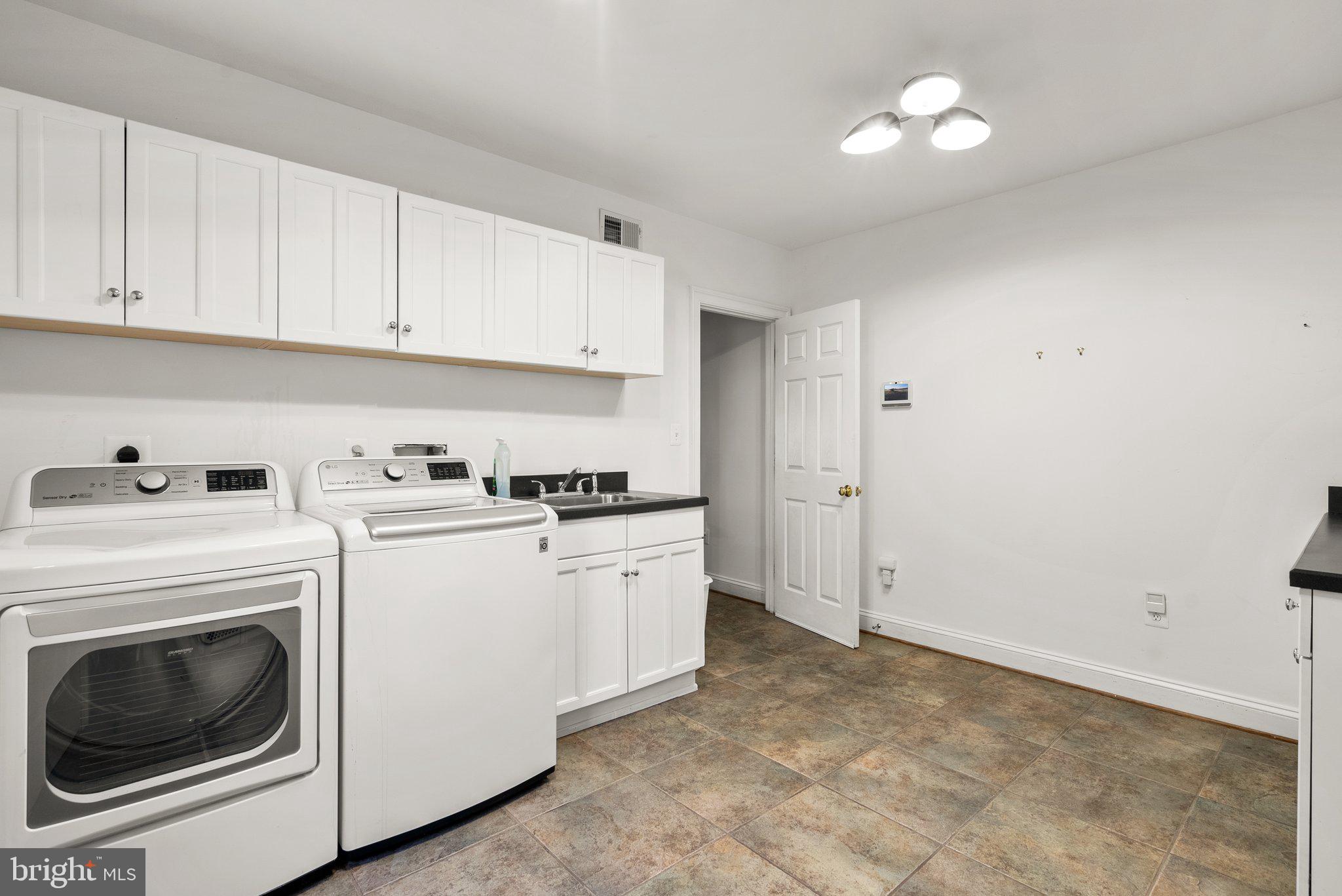 TRAVILAH MEADOWS - Residential