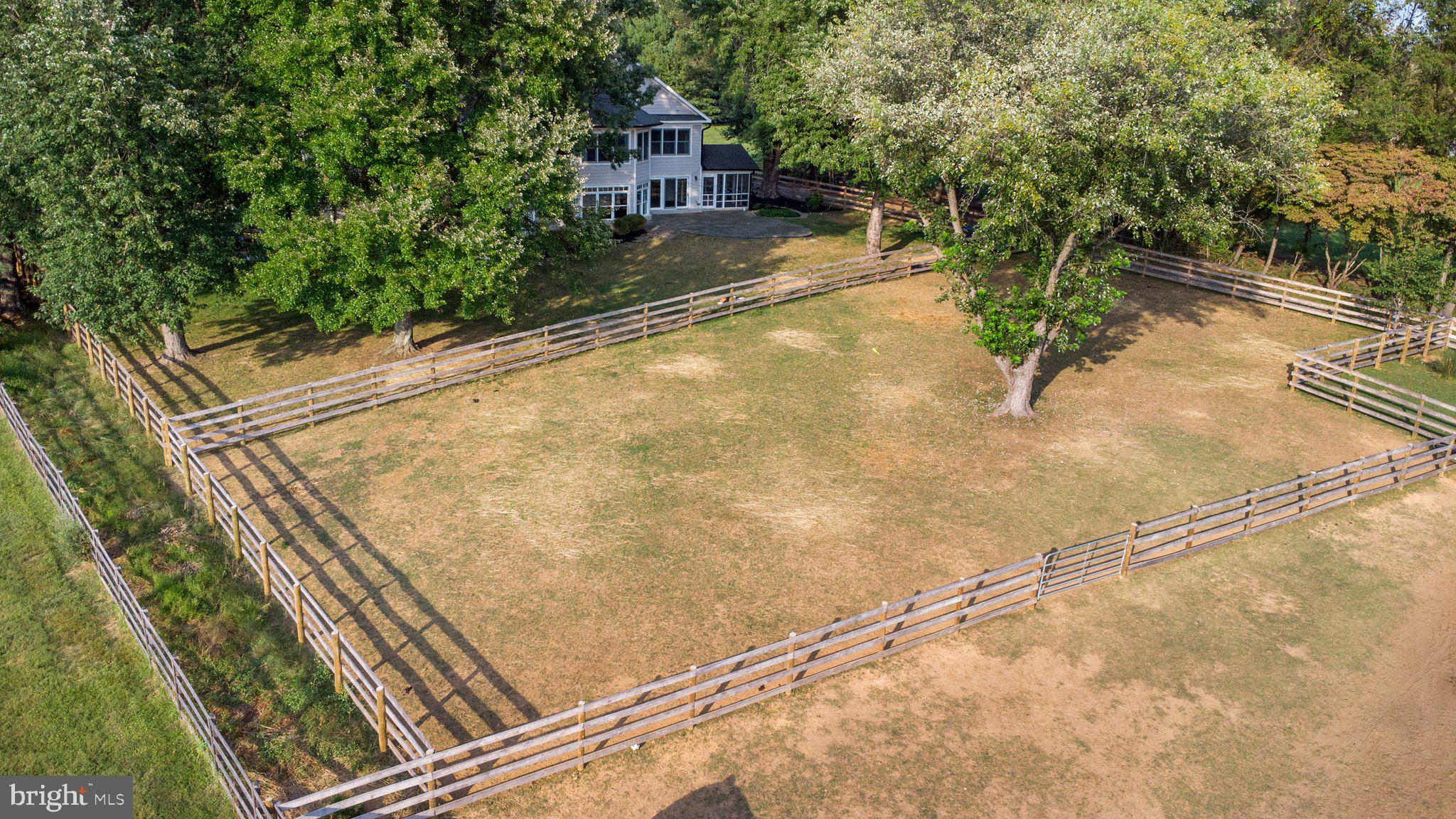 TRAVILAH MEADOWS - Residential